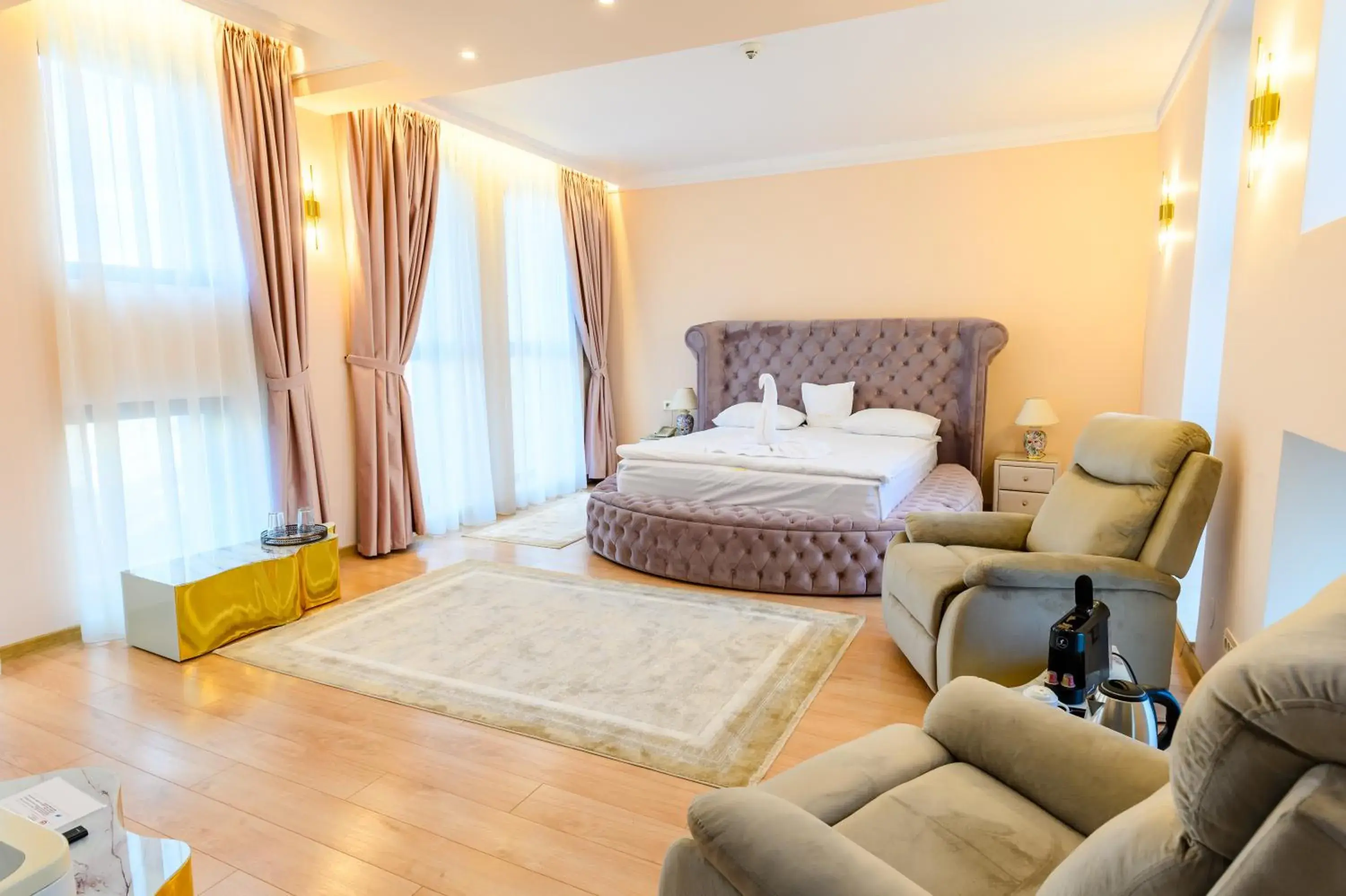 Deluxe Double Room 4* in Hotel Maria Deluxe Double Room 4* in Hotel Maria