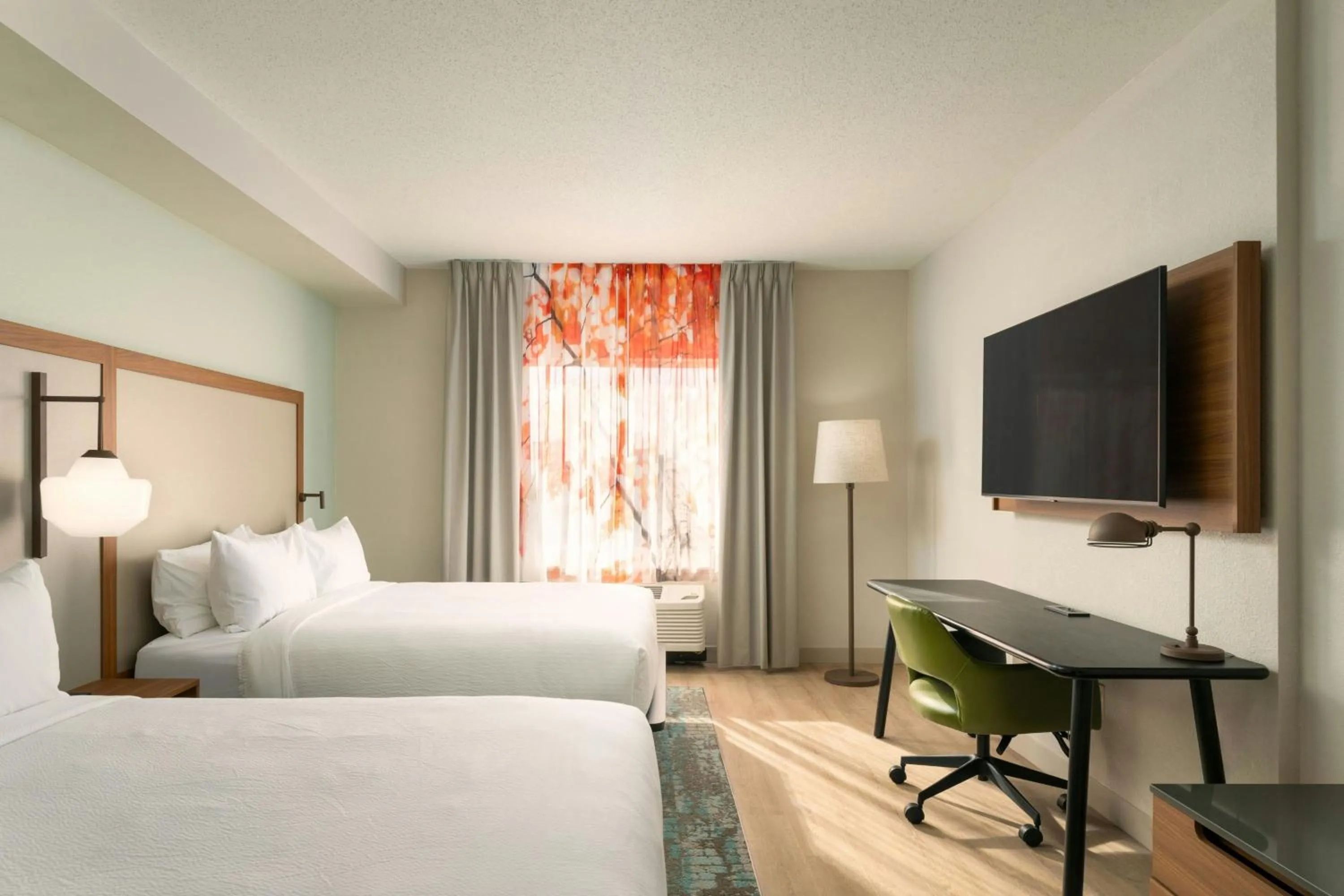 Photo of the whole room, Bed in Fairfield Inn and Suites Jacksonville Beach