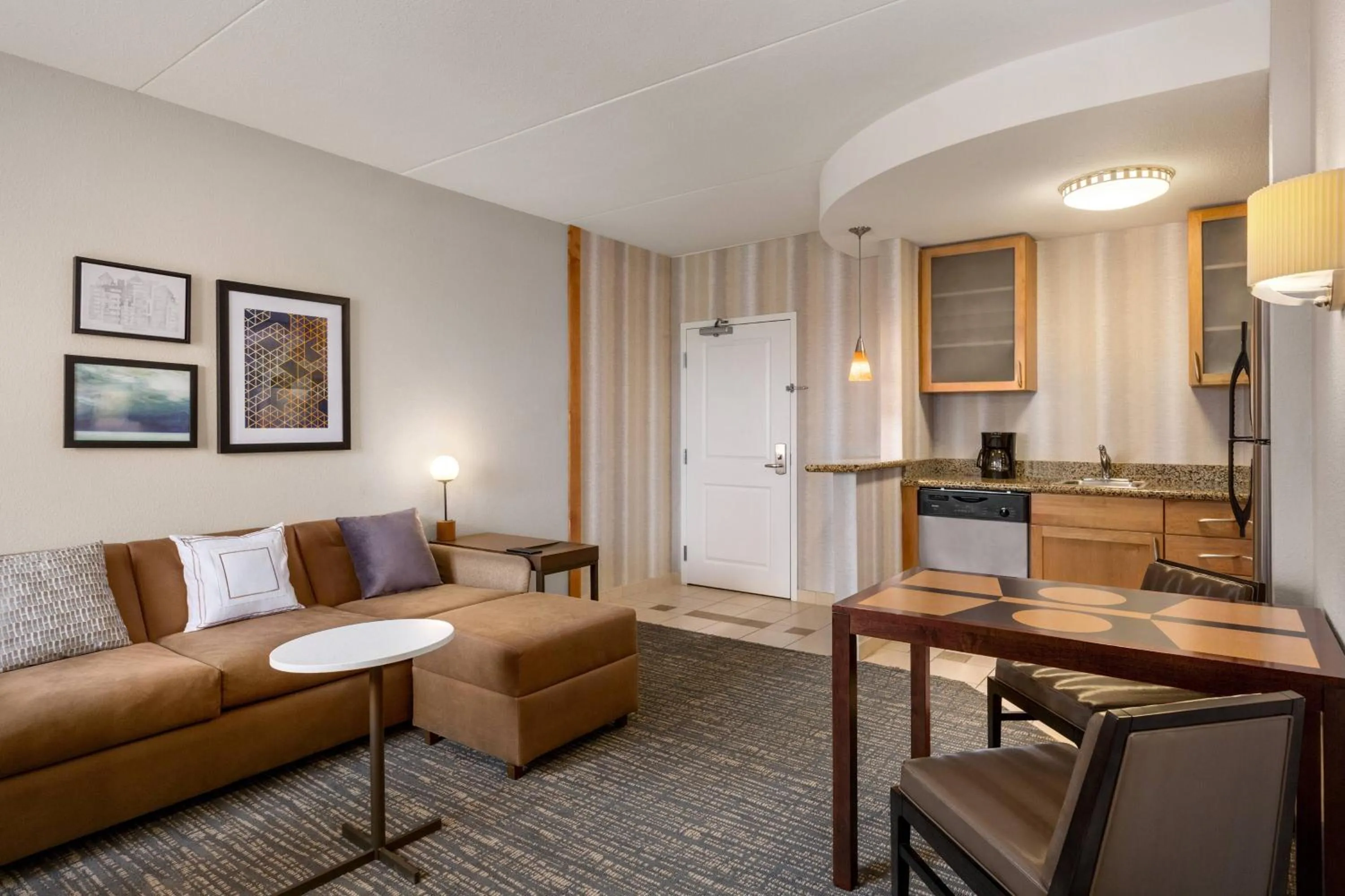 Bedroom in Residence Inn Chattanooga Near Hamilton Place