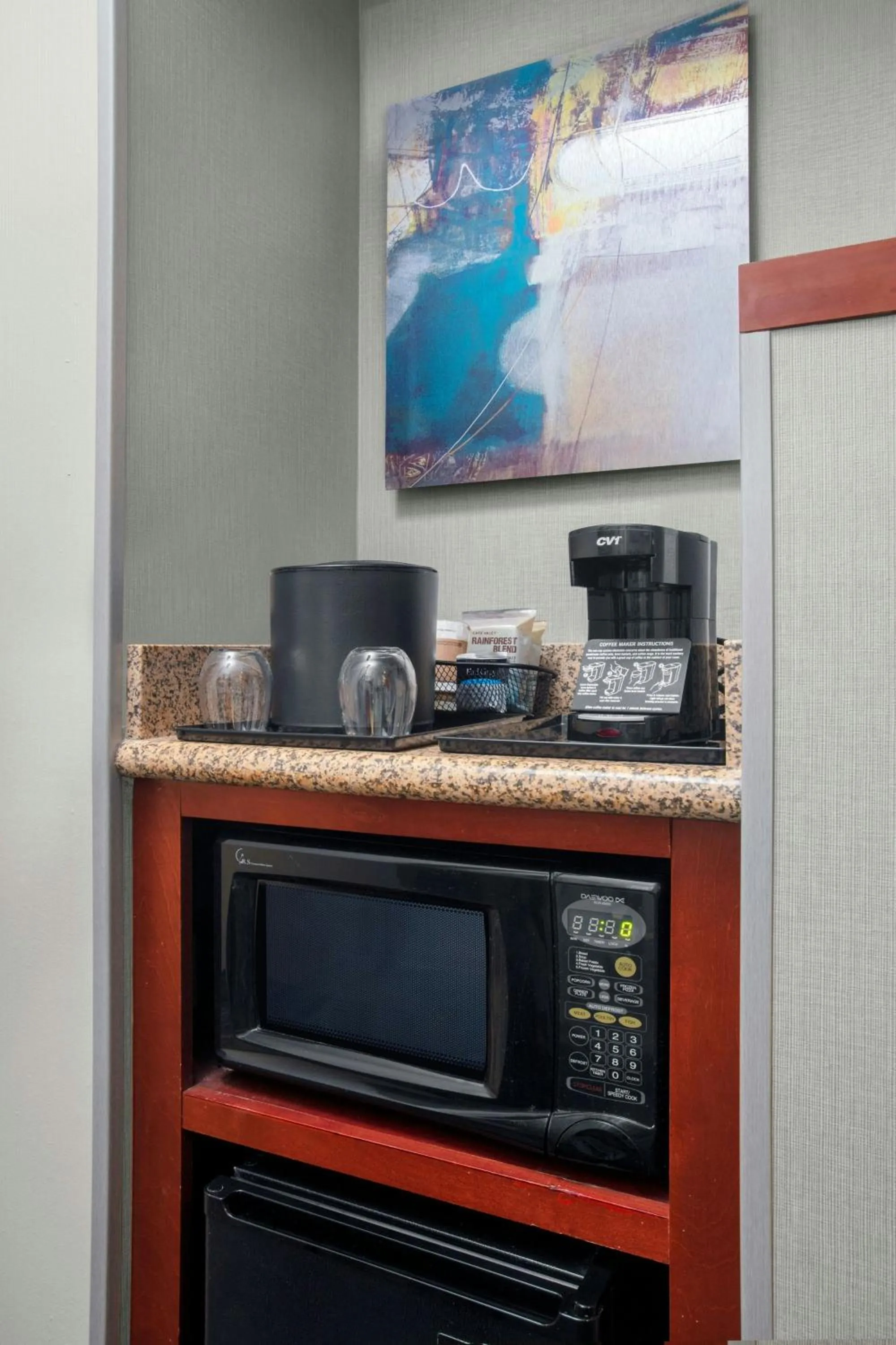 Photo of the whole room in Courtyard by Marriott Jacksonville I-295/East Beltway