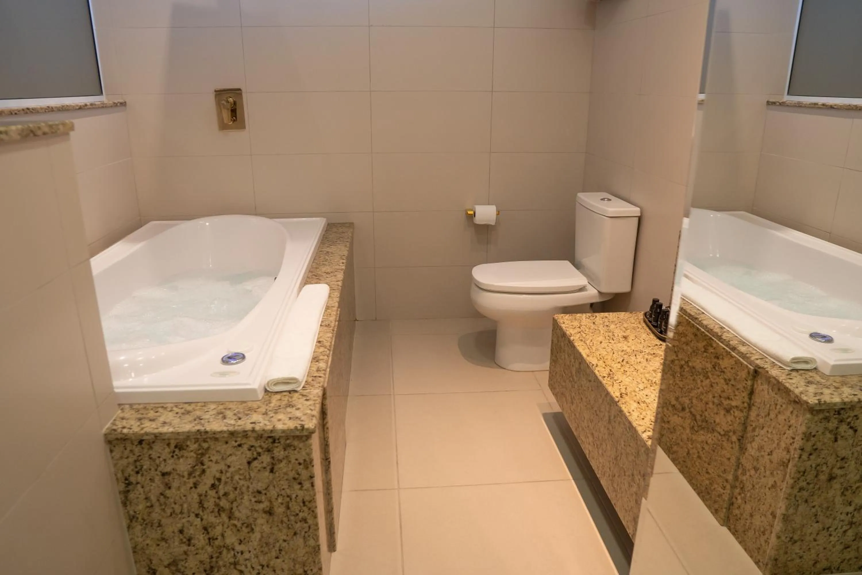 Hot Tub in Hotel Recanto Maestro