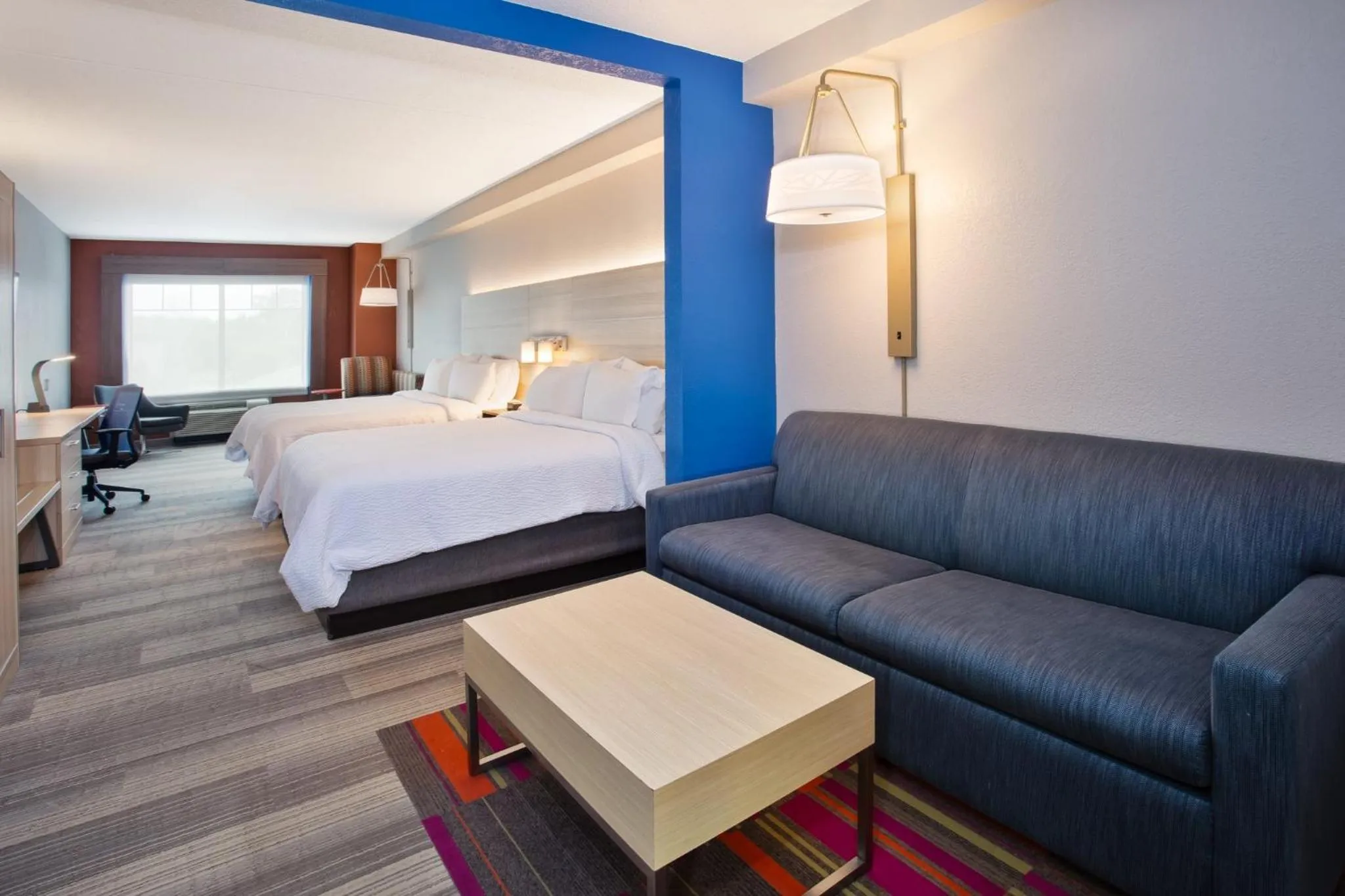 Photo of the whole room, Bed in Holiday Inn Express Hotel & Suites Rochester Webster by IHG
