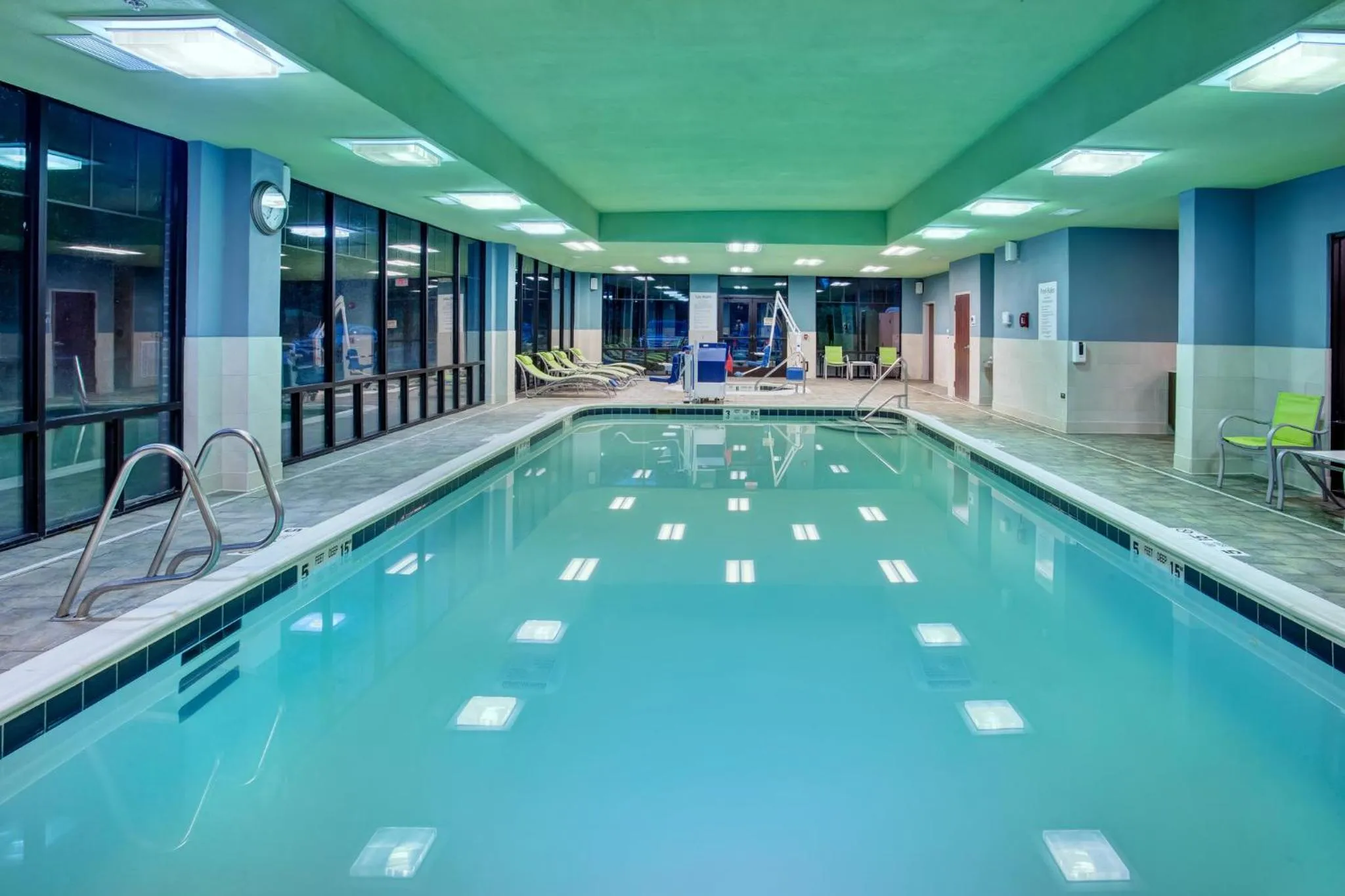 Swimming pool in Holiday Inn Express Hotel & Suites Rochester Webster by IHG