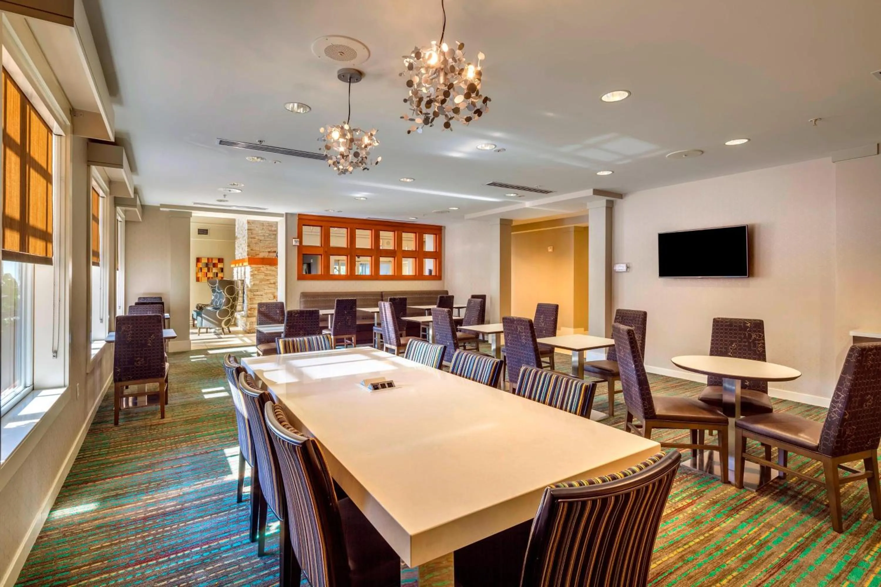 Restaurant/places to eat in Residence Inn by Marriott Ocala