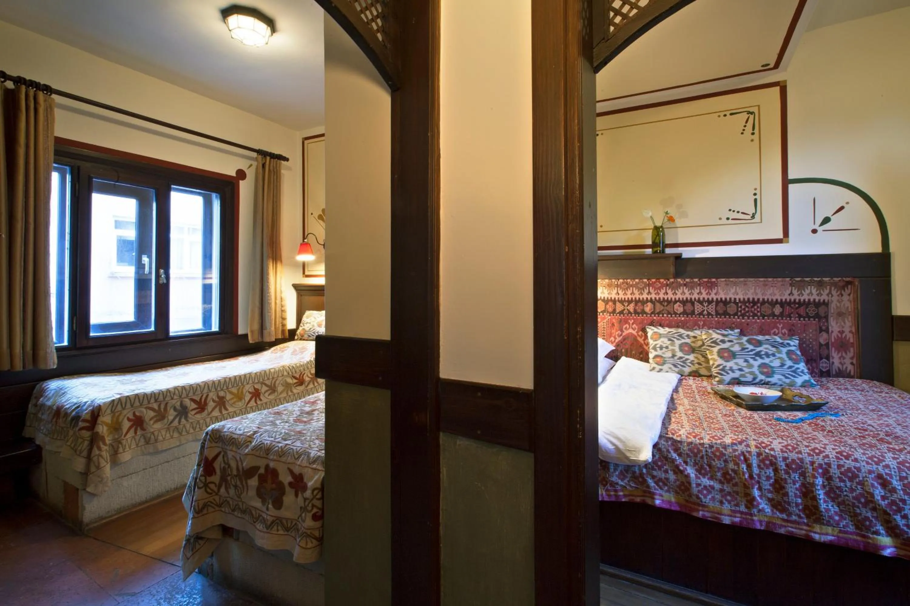 Day, Bed in Hotel Empress Zoe