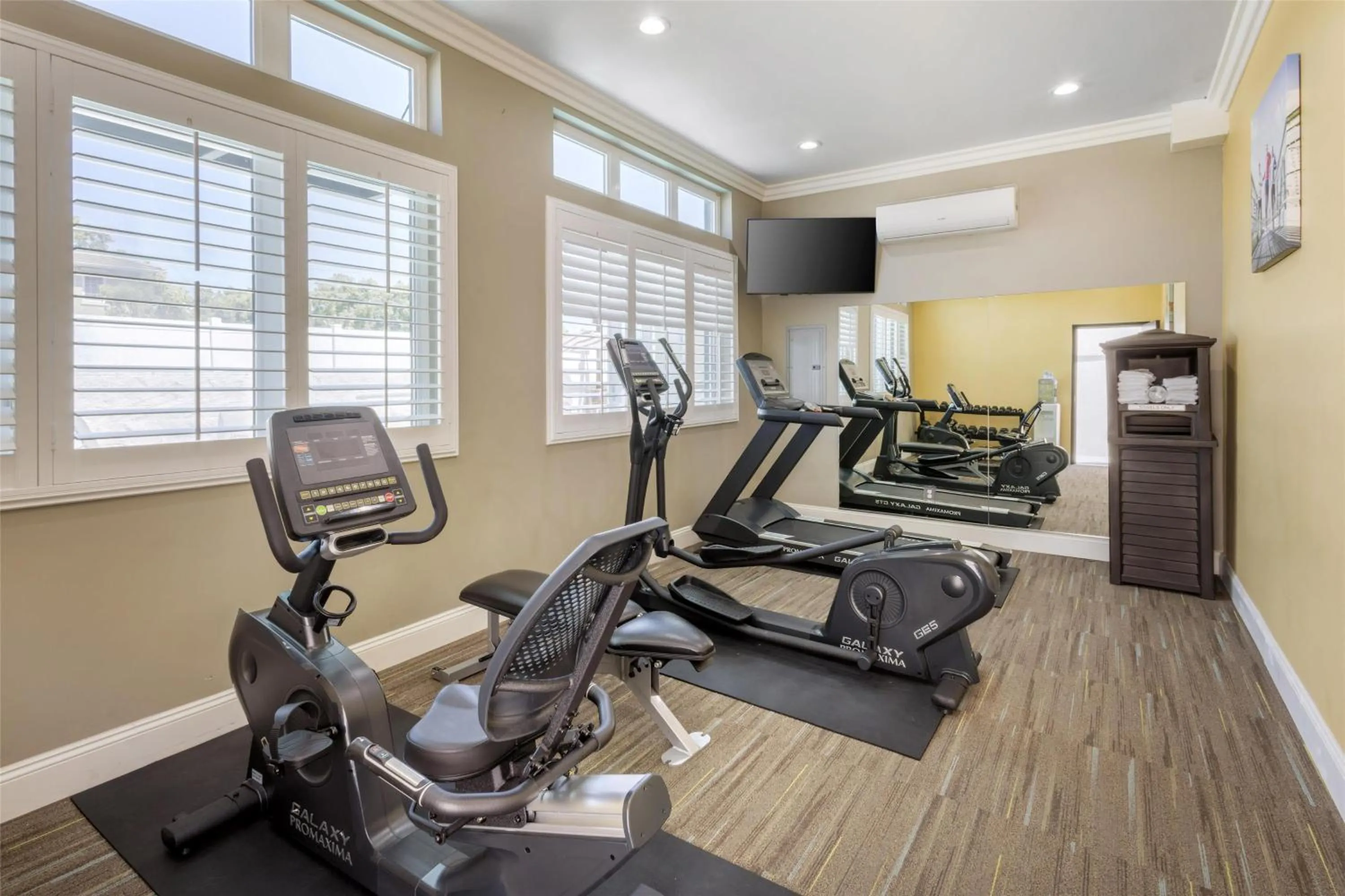 Fitness centre/facilities in Best Western Inn Santa Clara