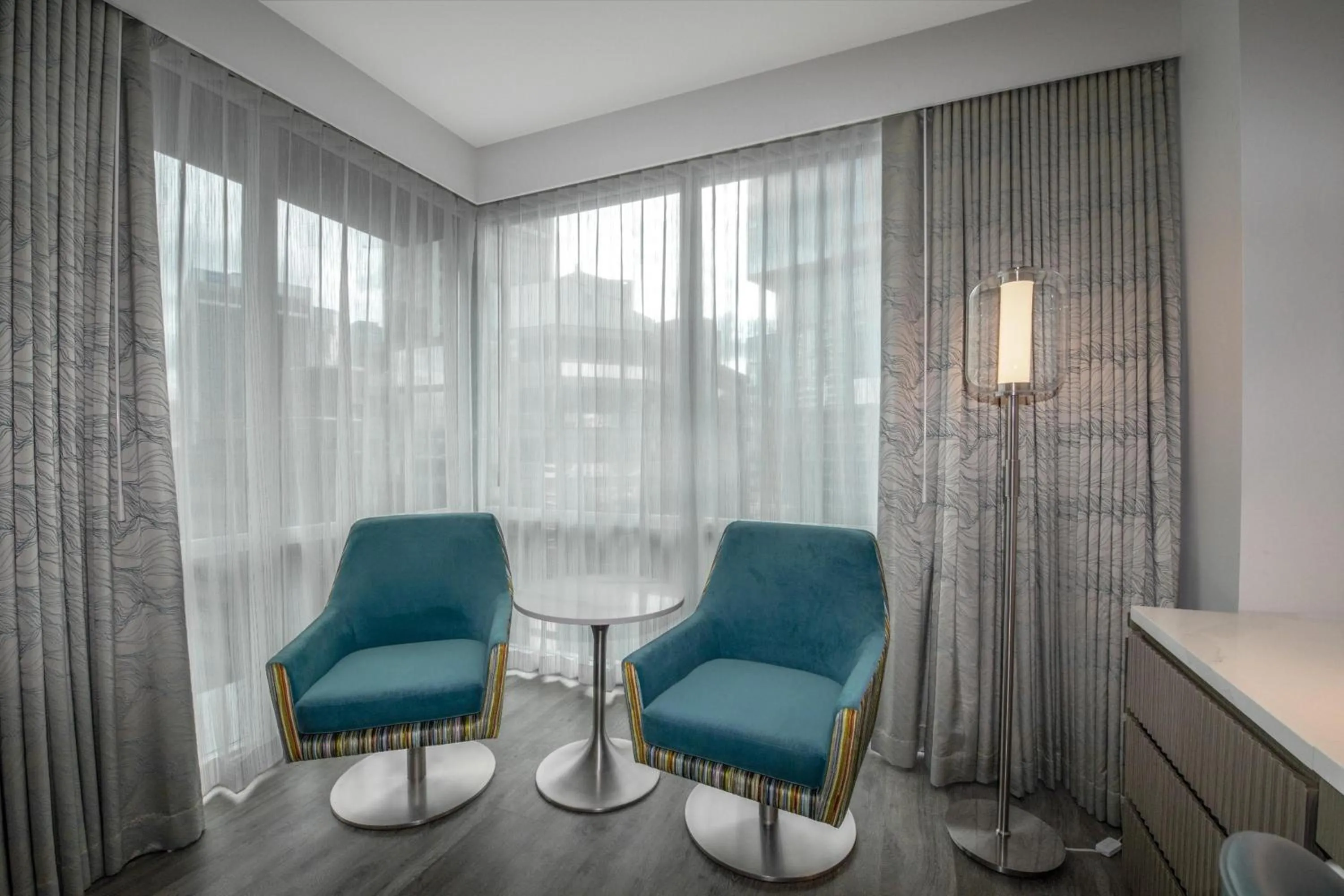 Bedroom in Coast Coal Harbour Vancouver Hotel by APA