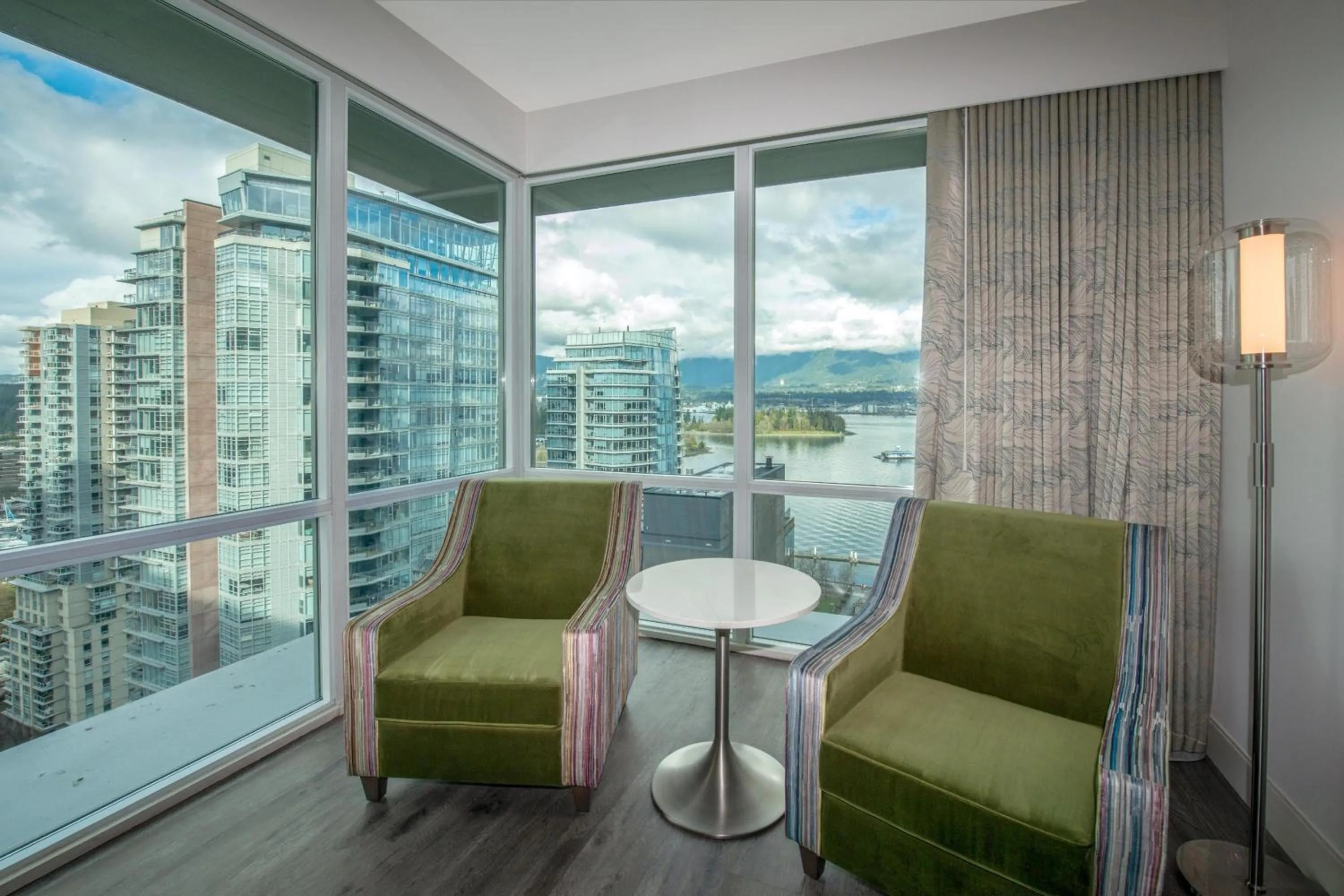 Bedroom in Coast Coal Harbour Vancouver Hotel by APA
