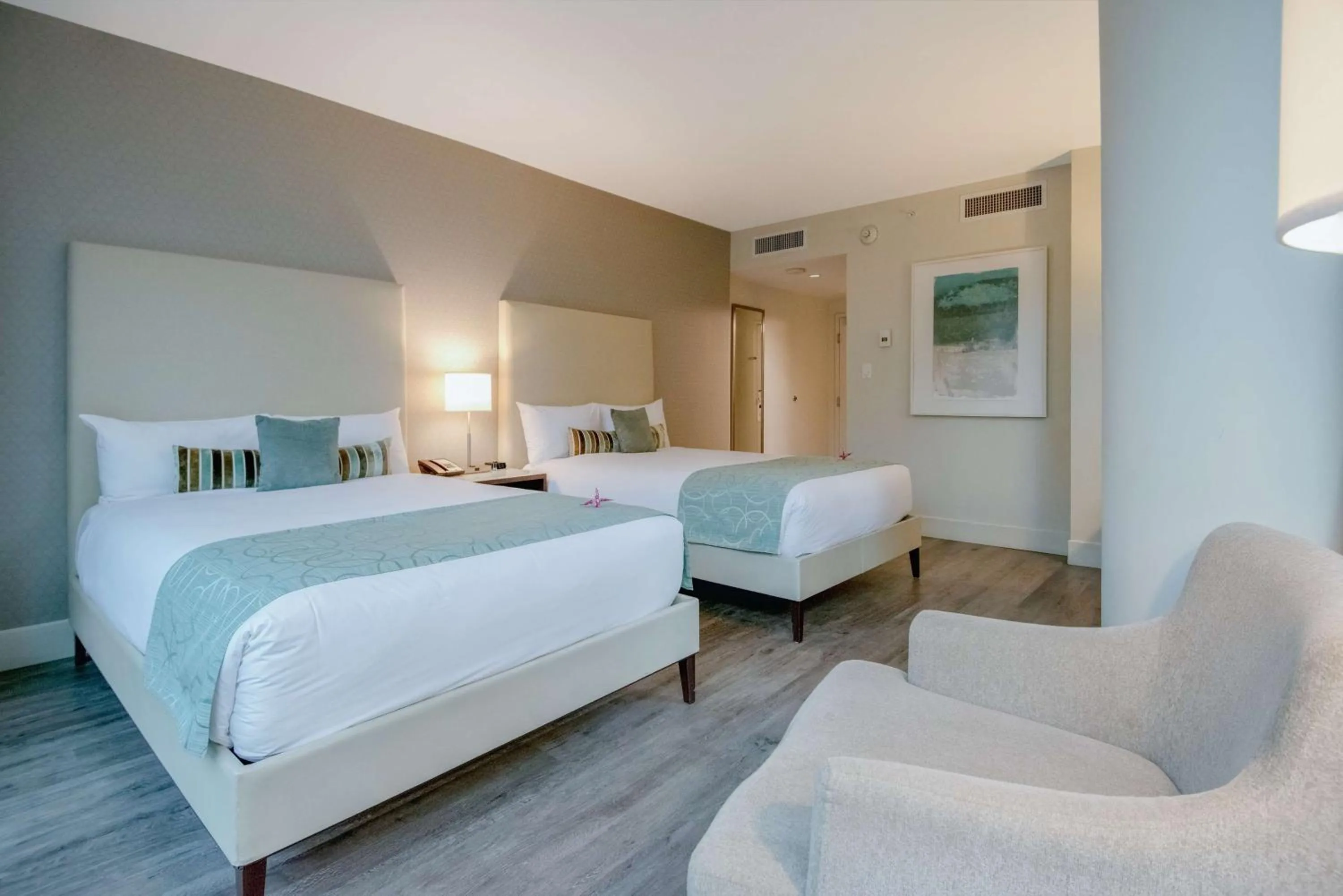 Bedroom, Bed in Coast Coal Harbour Vancouver Hotel by APA