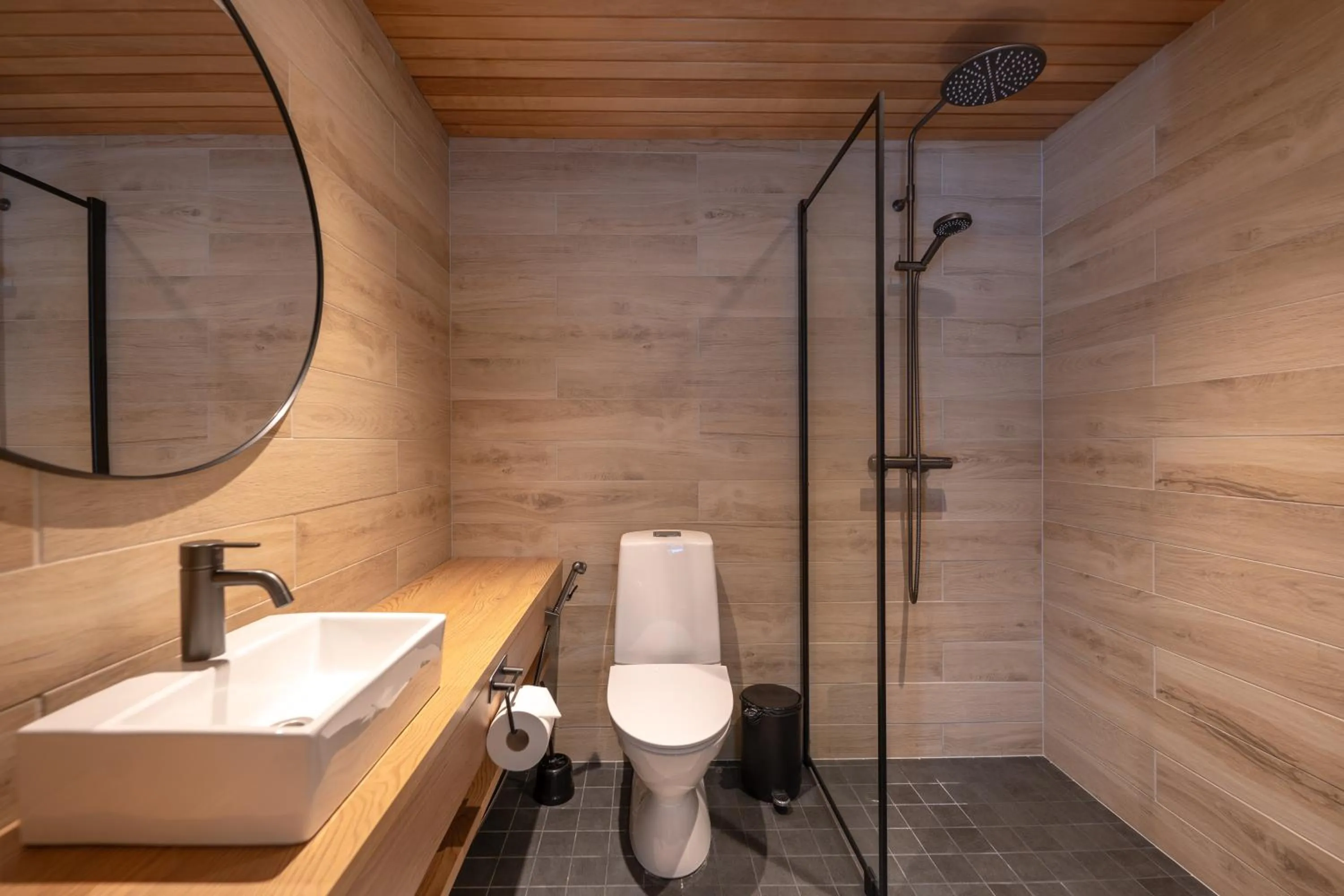 Shower in Wilderness Hotel Juutua