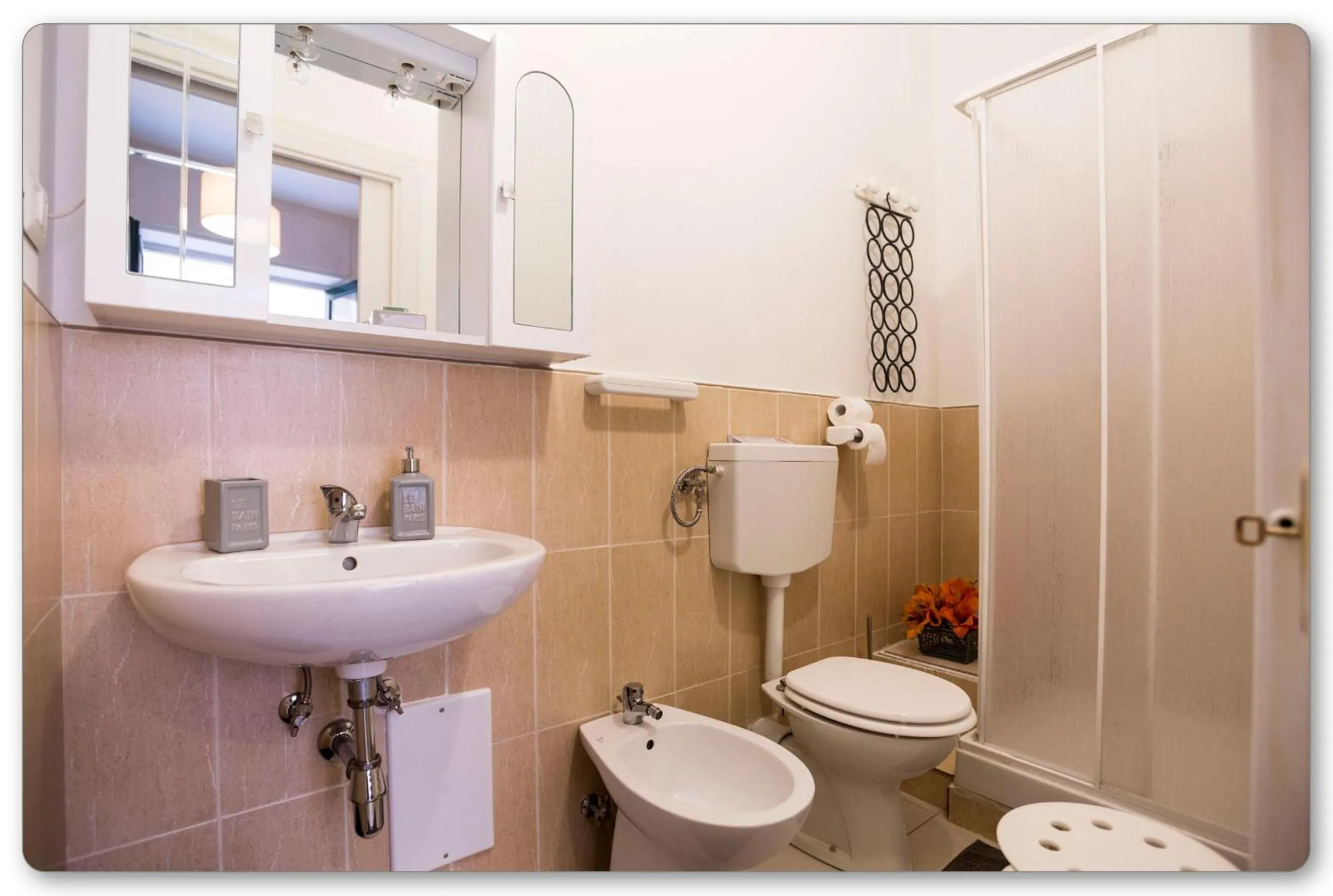 Shower in B&B Monica's House