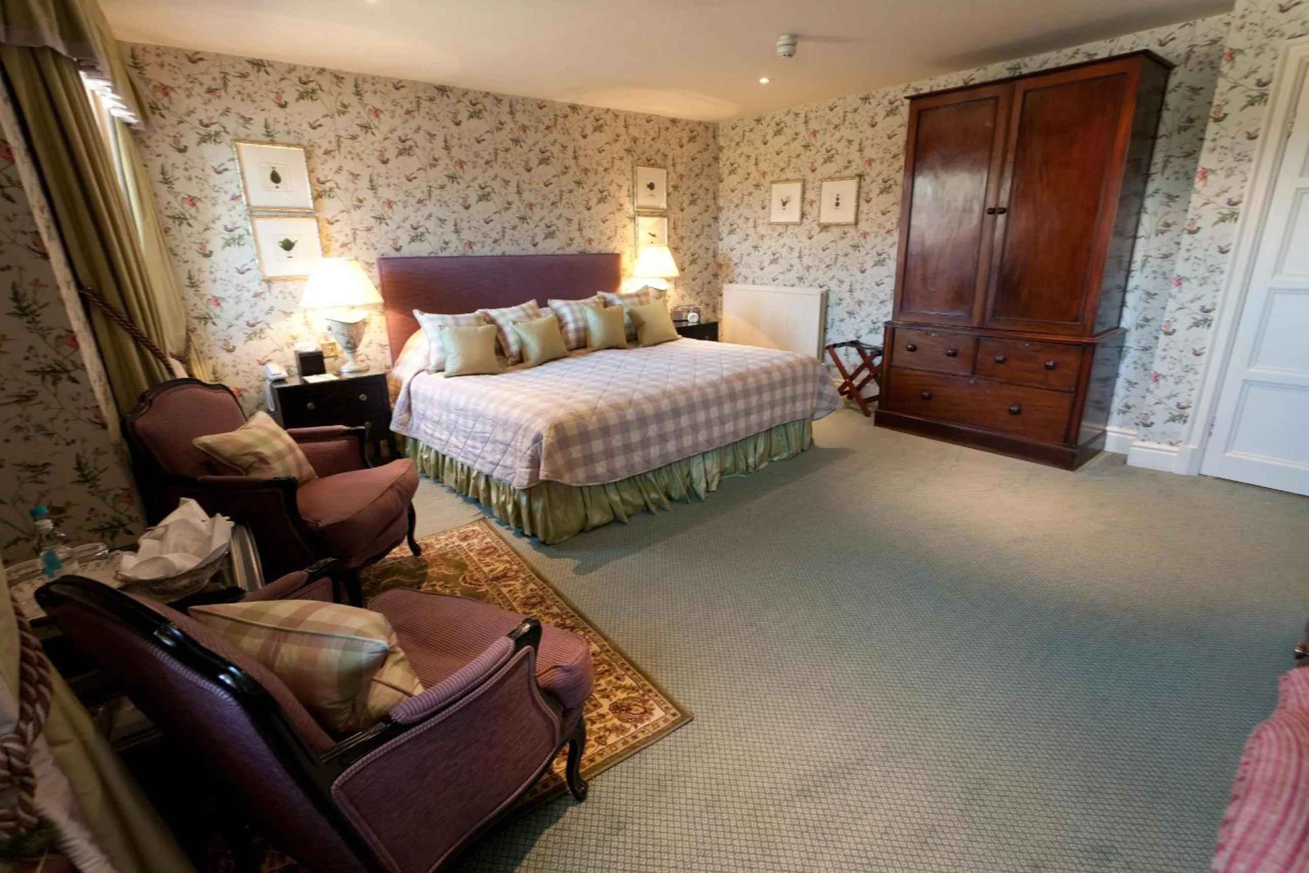 Day, Bed in Buckland Manor - A Relais & Chateaux Hotel