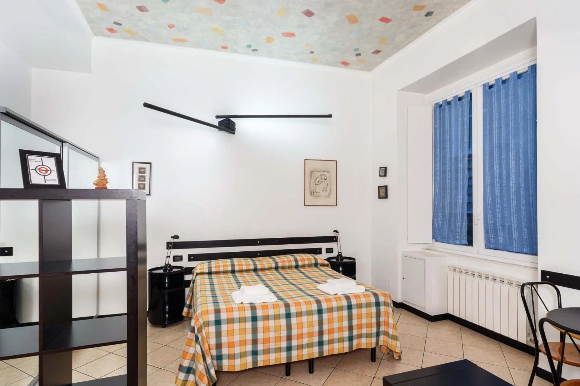 Bed in Hotel Cairoli