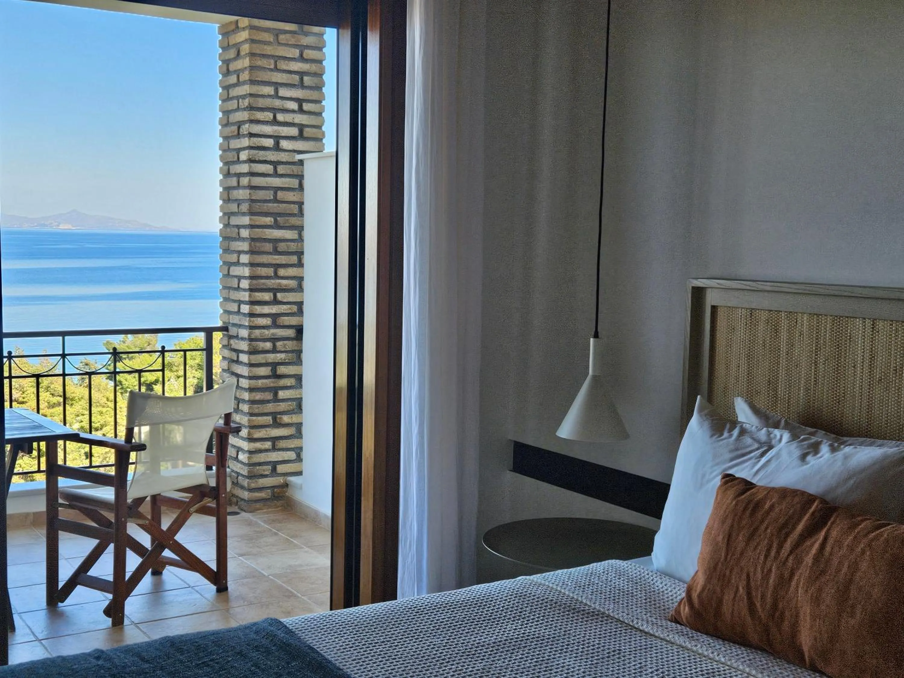 Bed in Yialasi Hotel