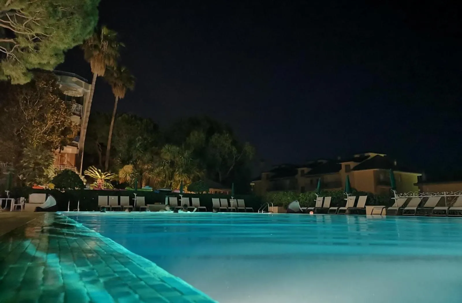 Swimming pool in Residence Oliveto