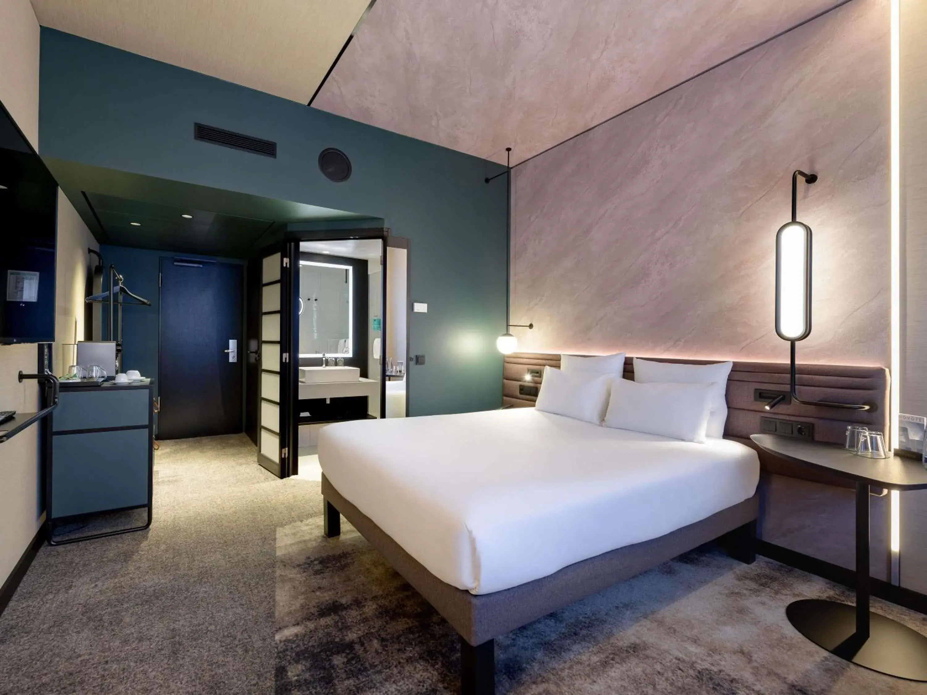 Standard Double Room in Novotel München Airport Standard Double Room in Novotel München Airport