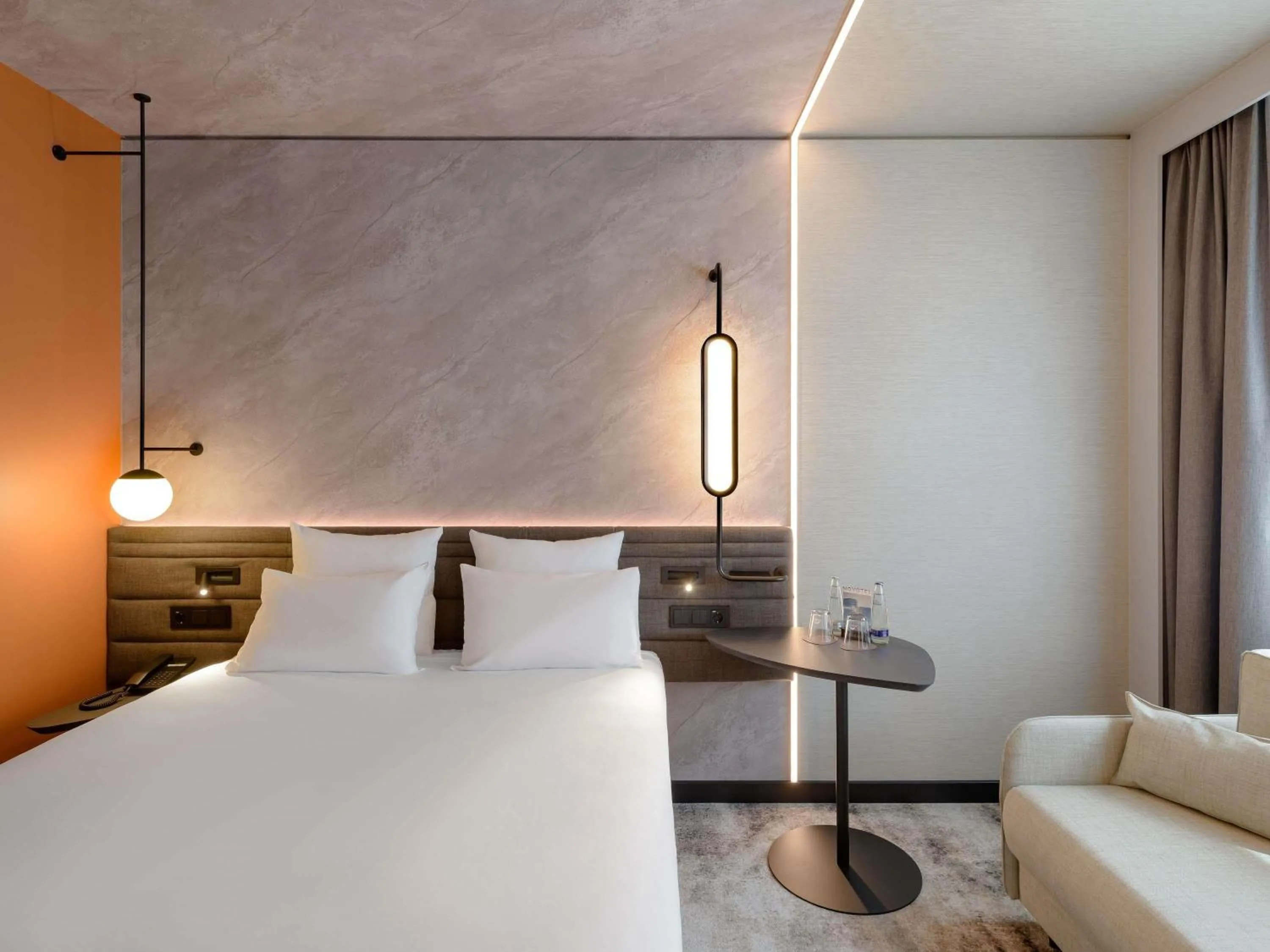 Bedroom, Bed in Novotel München Airport