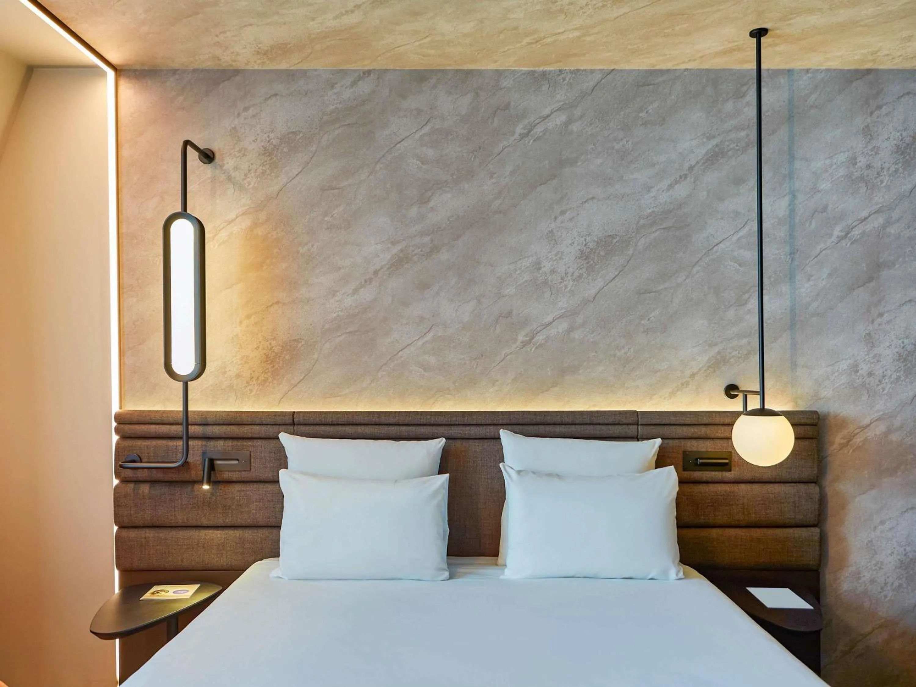 Bedroom, Bed in Novotel München Airport