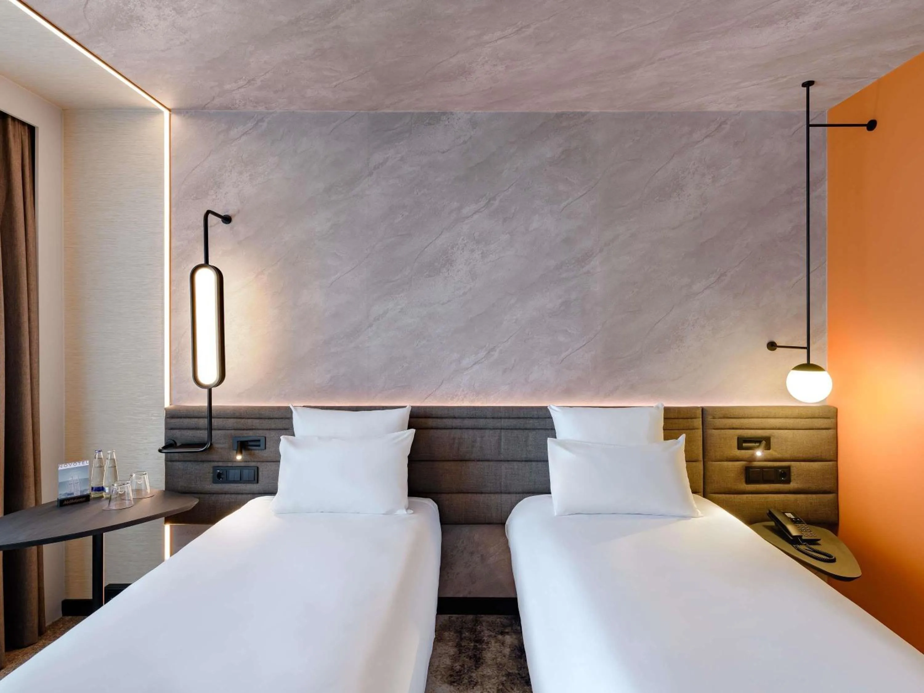 Bedroom, Bed in Novotel München Airport