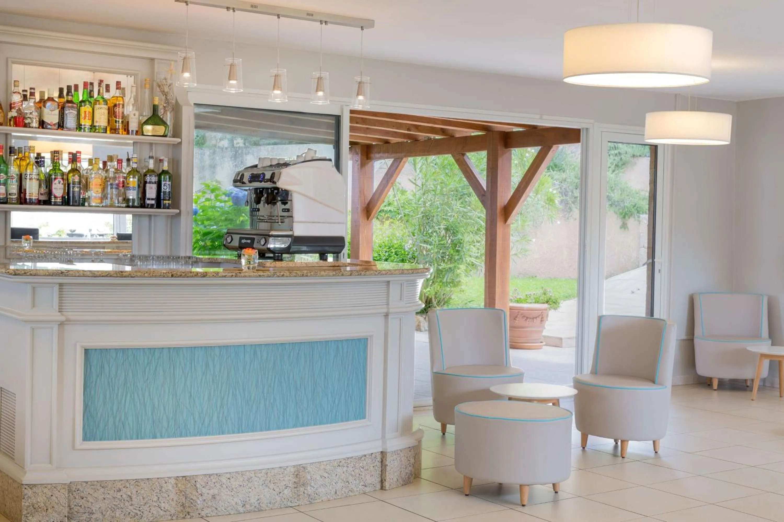 Lounge or bar in Best Western Plus San Damianu