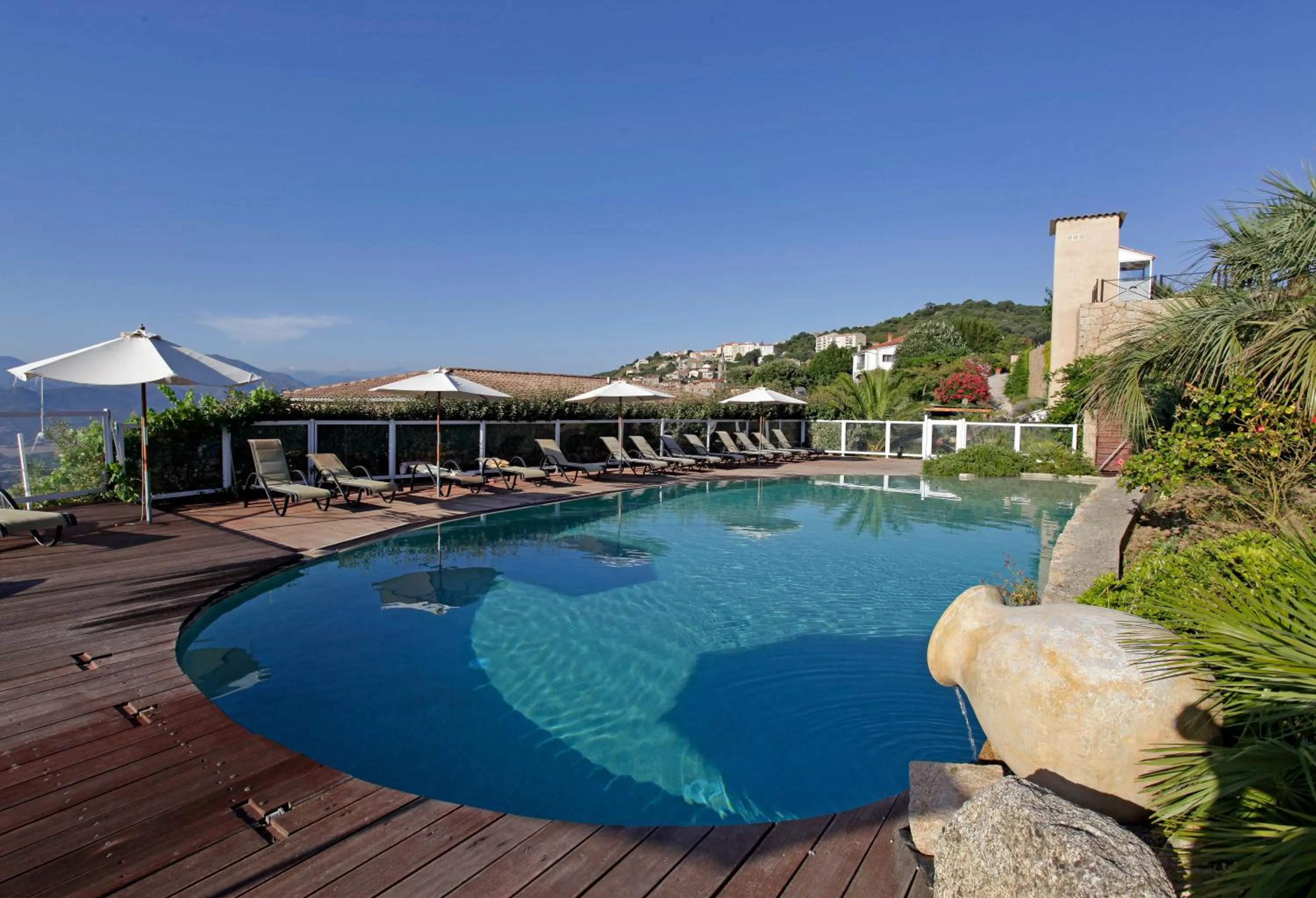 Swimming pool in Best Western Plus San Damianu