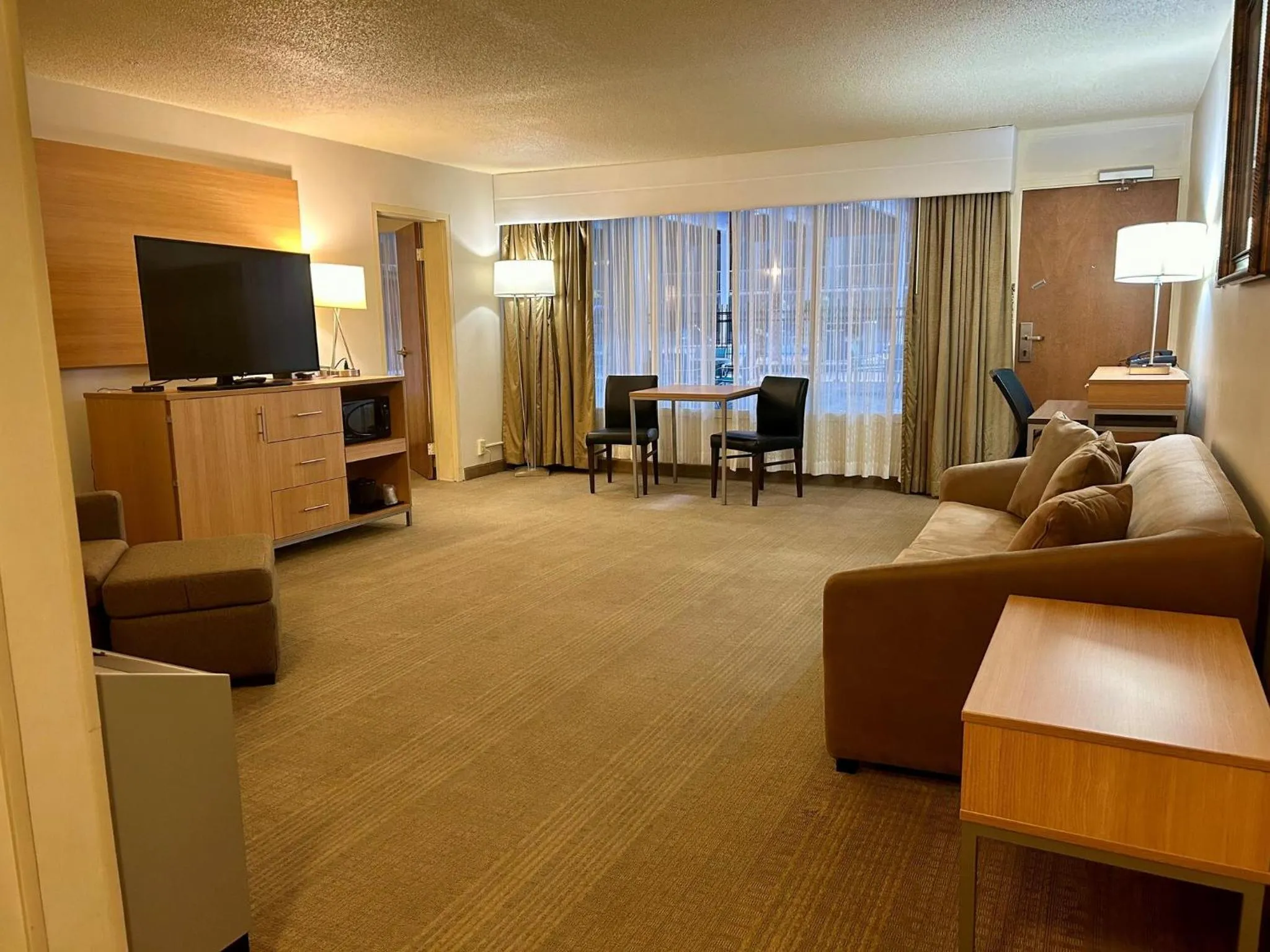 Photo of the whole room in Holiday Inn Spearfish-Convention Center by IHG