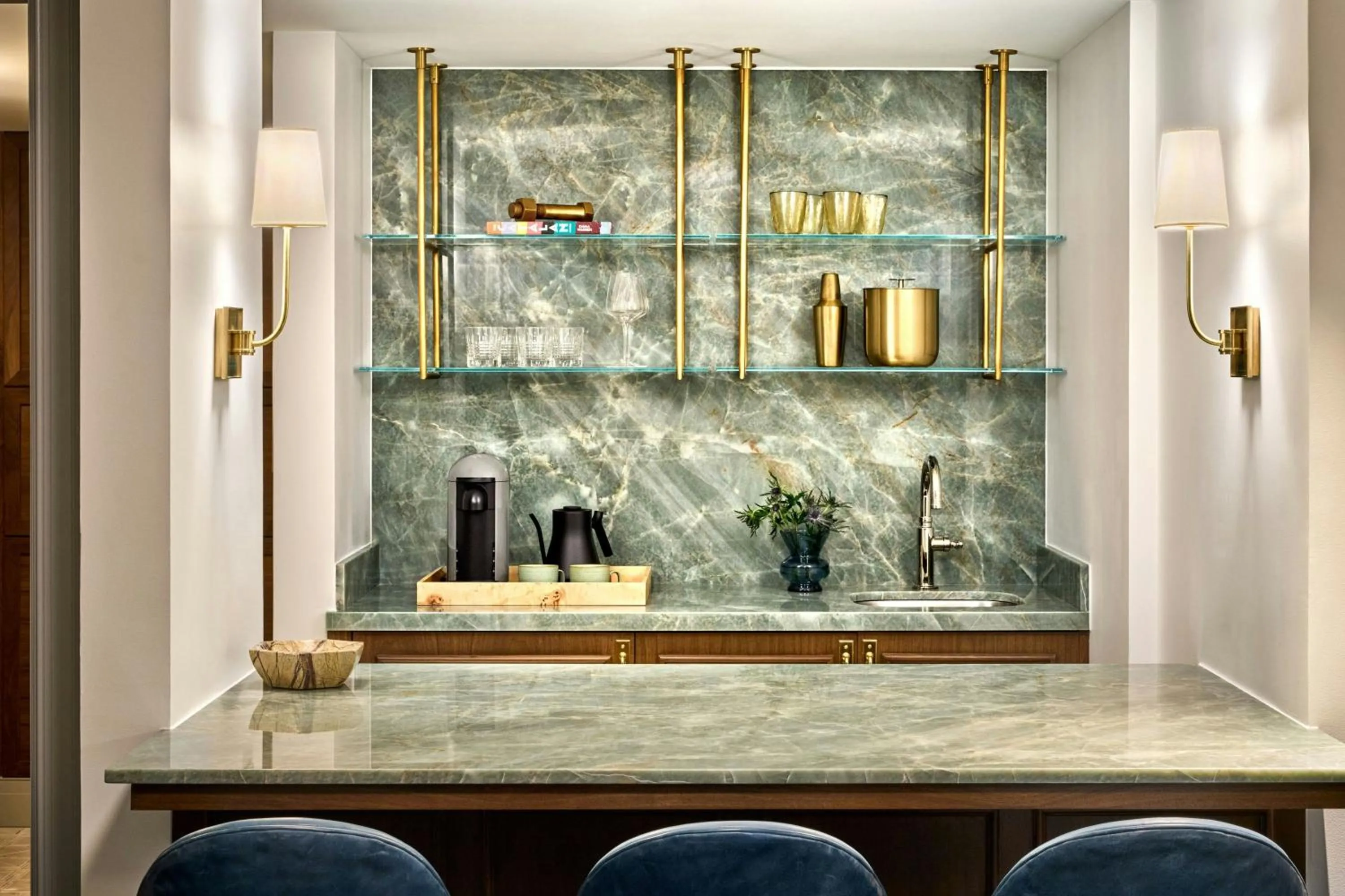 Lounge or bar in The Ritz-Carlton, Laguna Niguel