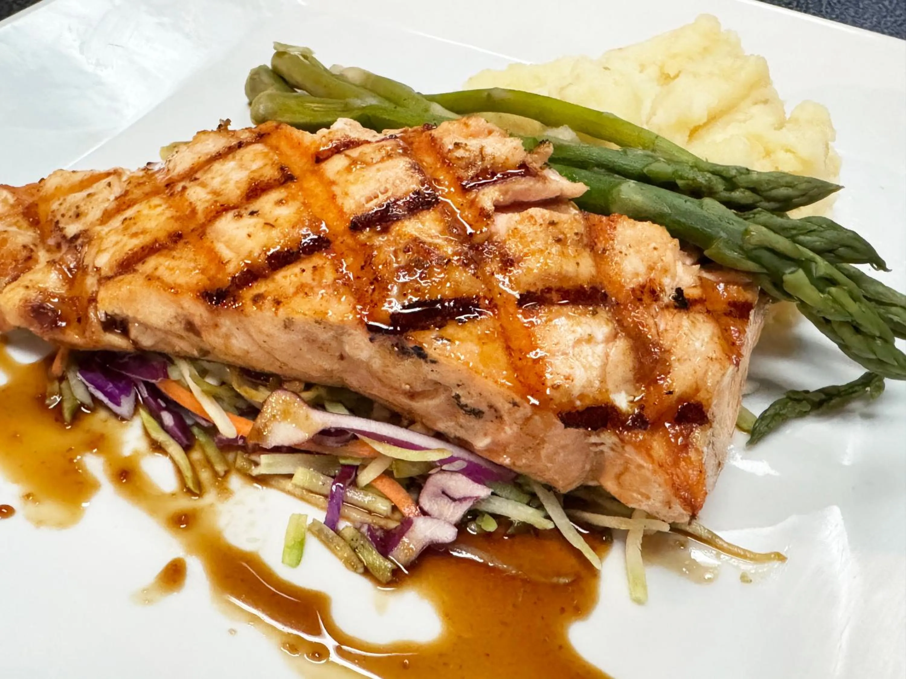 Restaurant/places to eat in City Hall Grand Hotel