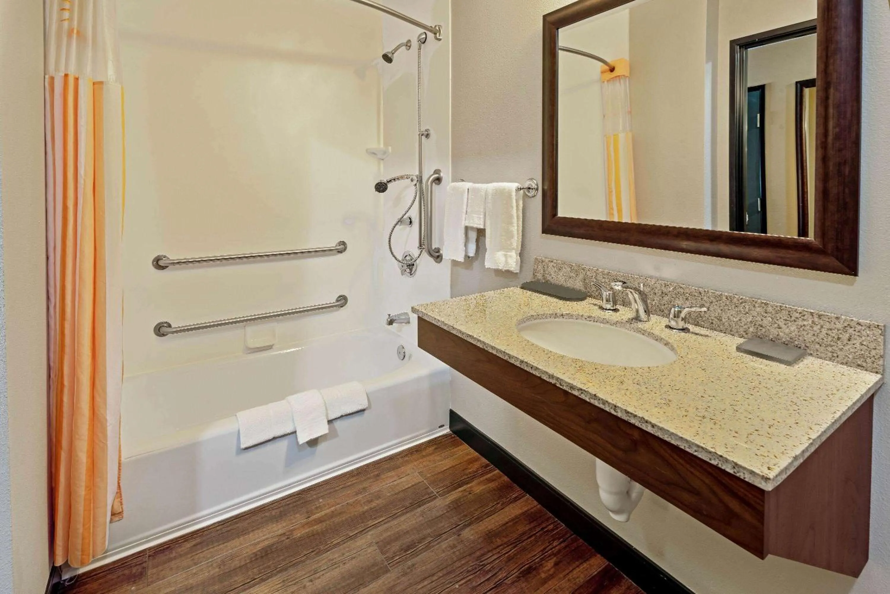Bathroom in La Quinta by Wyndham Butte