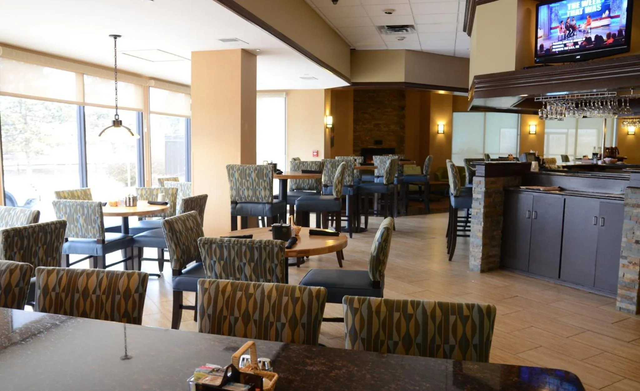 Restaurant/places to eat in Holiday Inn Staunton Conference Center by IHG