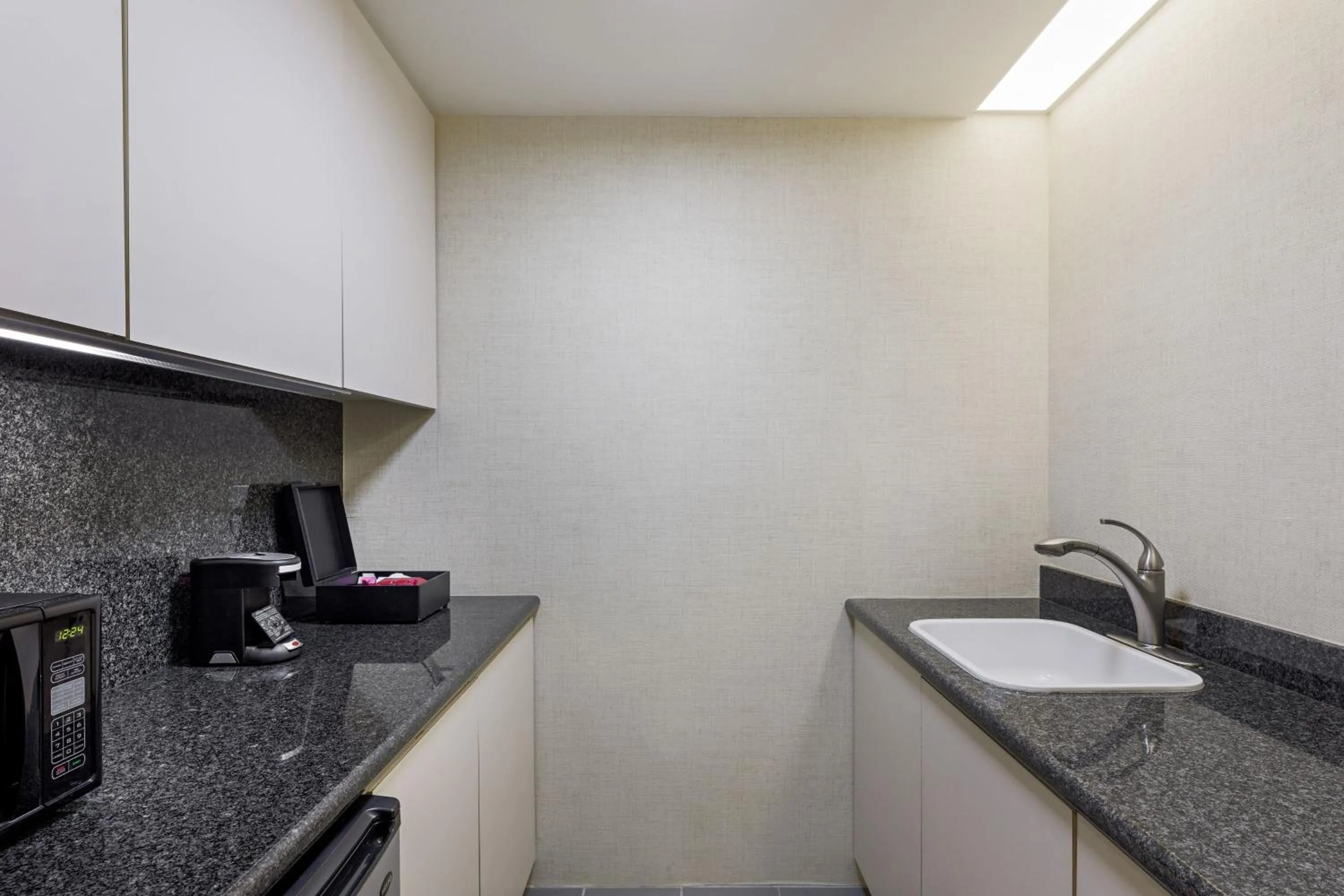 Kitchen or kitchenette in Marriott Dallas Fort Worth Westlake