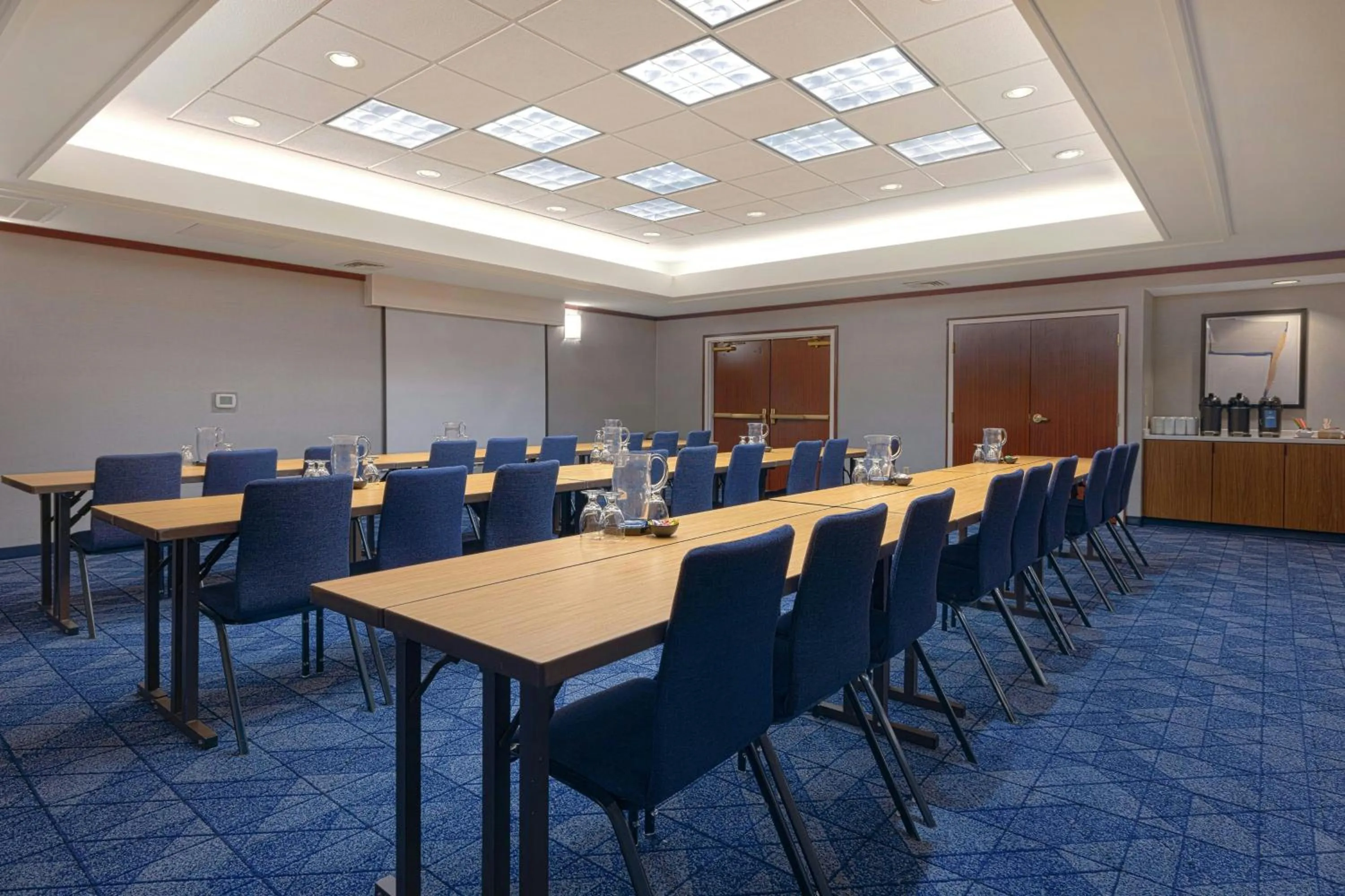 Meeting/conference room in Courtyard by Marriott Portland Southeast/Clackamas