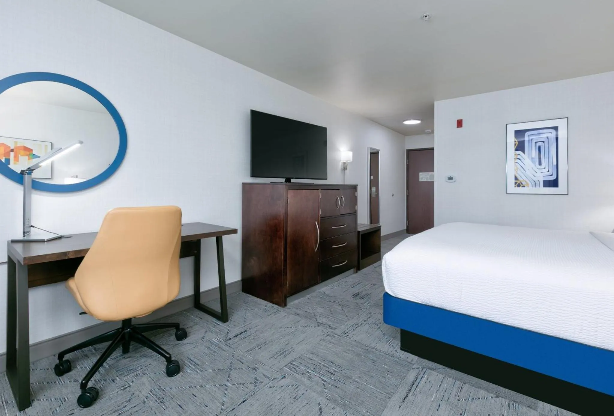 Photo of the whole room, Bed in Holiday Inn Express Spokane-Valley by IHG