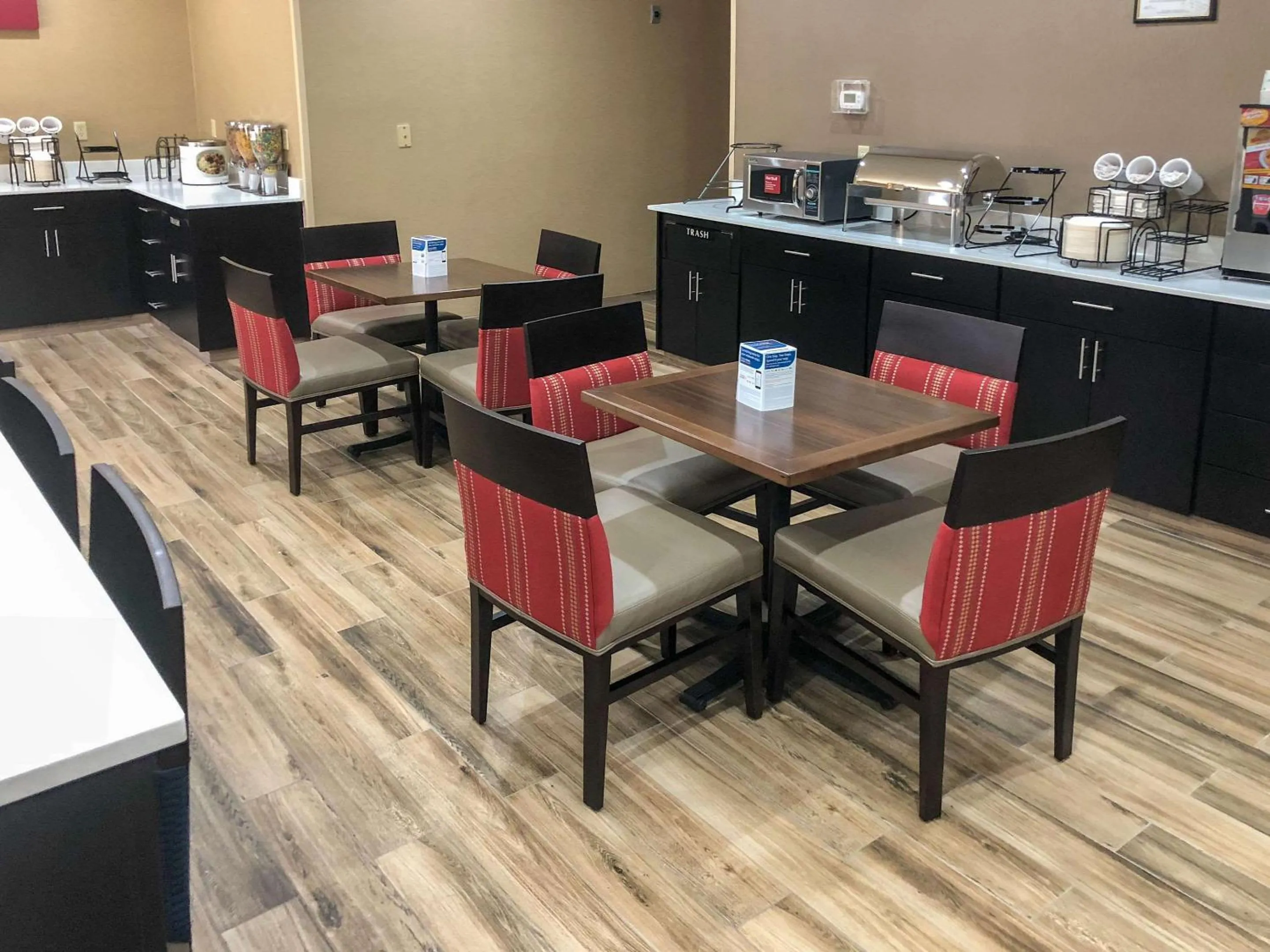 Restaurant/places to eat in Comfort Inn Wichita Falls Near University