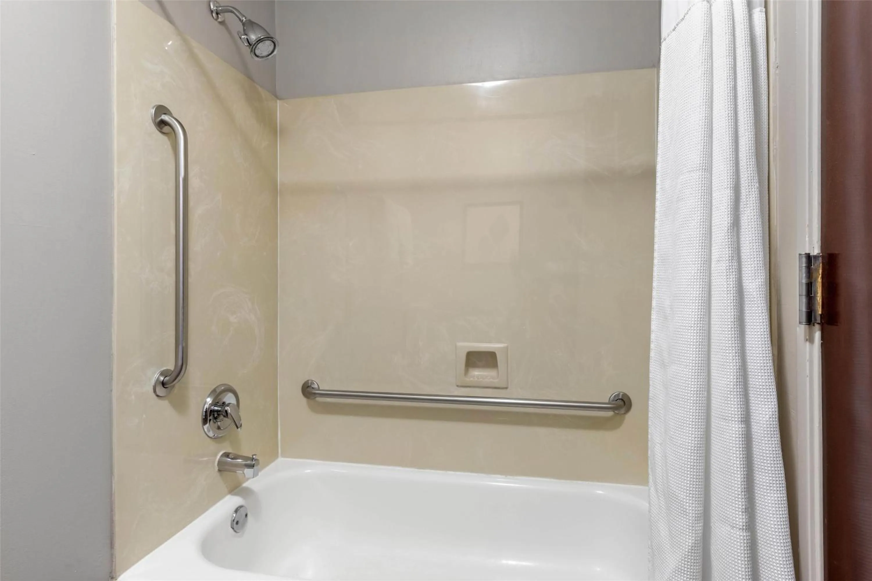 Bathroom in Best Western Louisville South - Shepherdsville