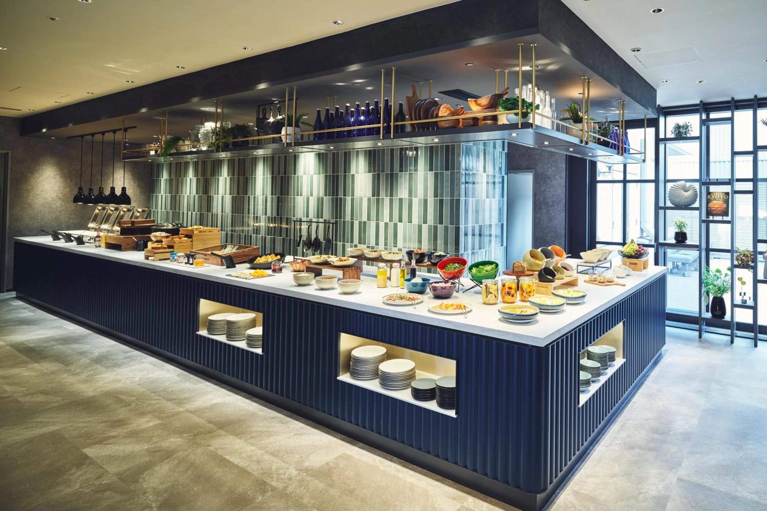 Restaurant/places to eat in Holiday Inn Kyoto Gojo