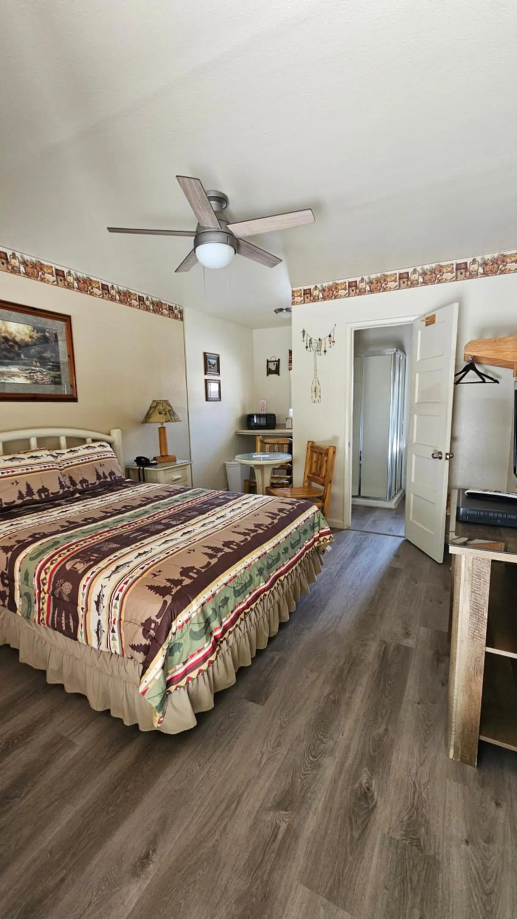 Bed in Sequoia Lodge