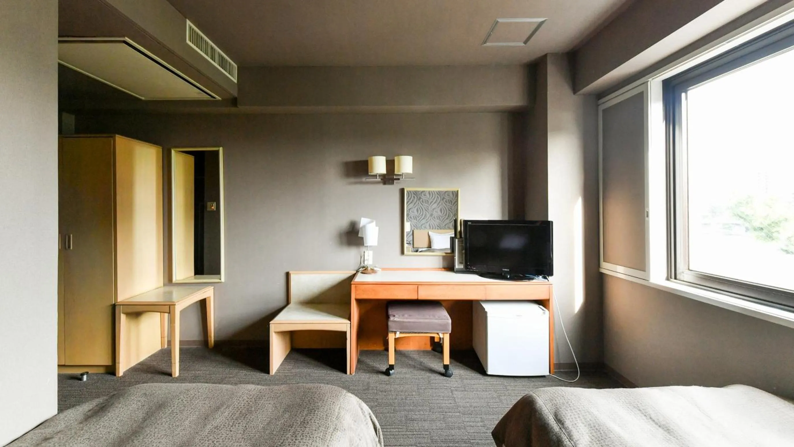 Photo of the whole room, Bed in Okazaki Daiichi Hotel
