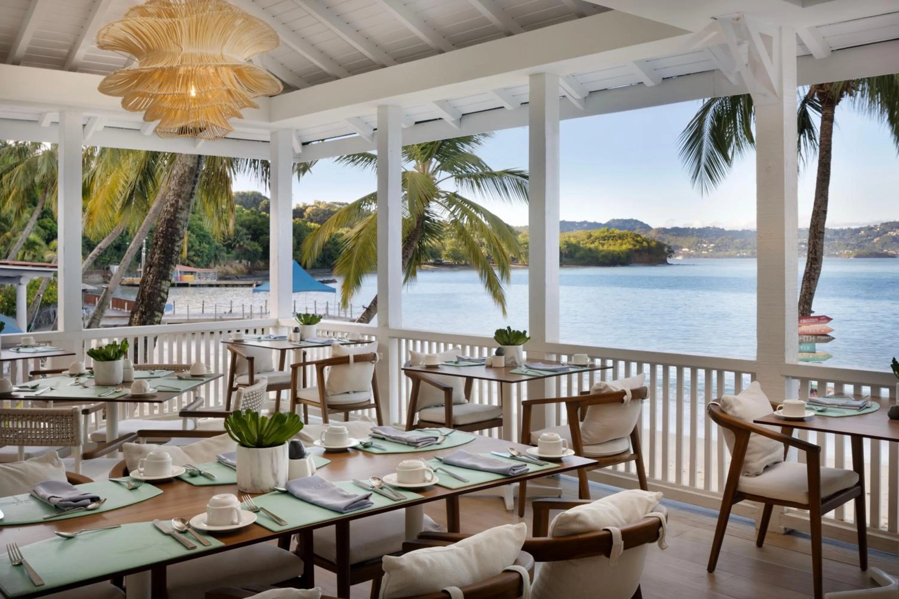 Restaurant/places to eat in Windjammer Landing Resort and Residences