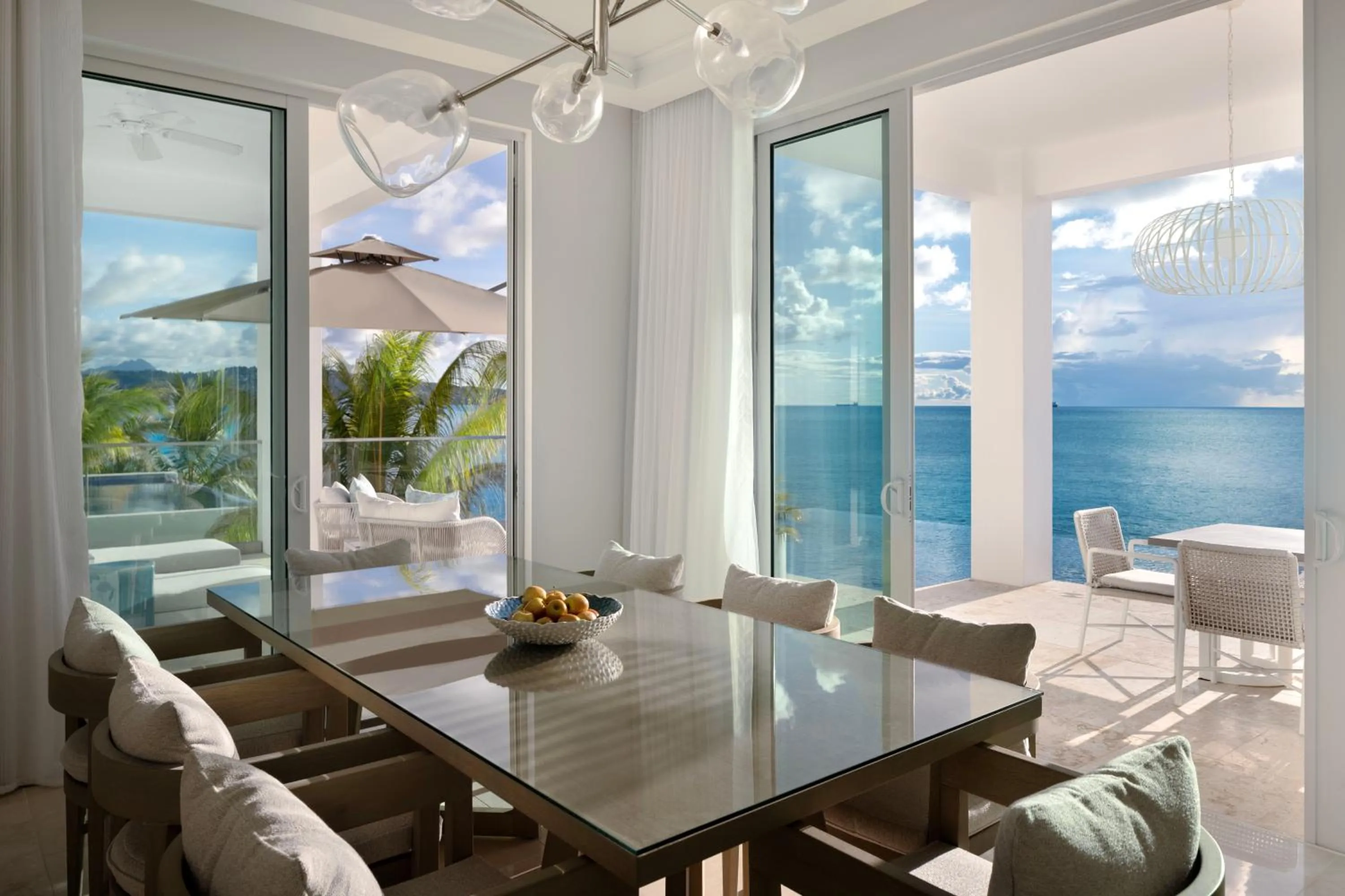 Dining area in Windjammer Landing Resort and Residences