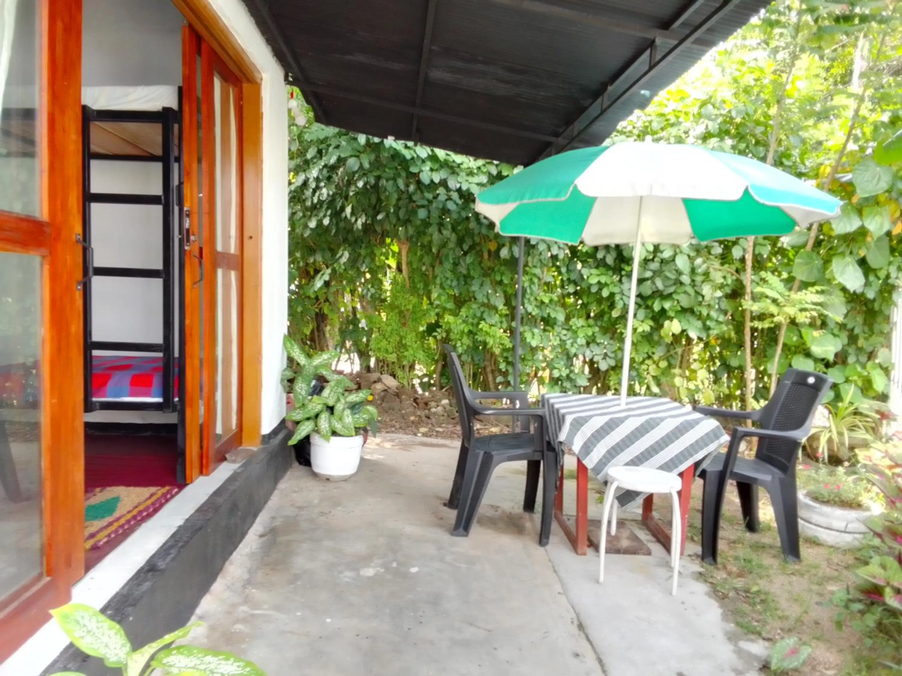 Dining area in Jumera Villa Mirissa