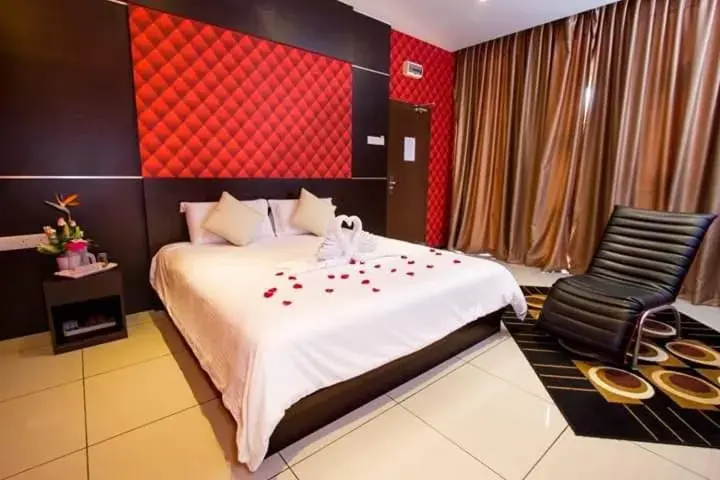 Deluxe King Room in Remember Hotel Bukit Gambir Deluxe King Room in Remember Hotel Bukit Gambir