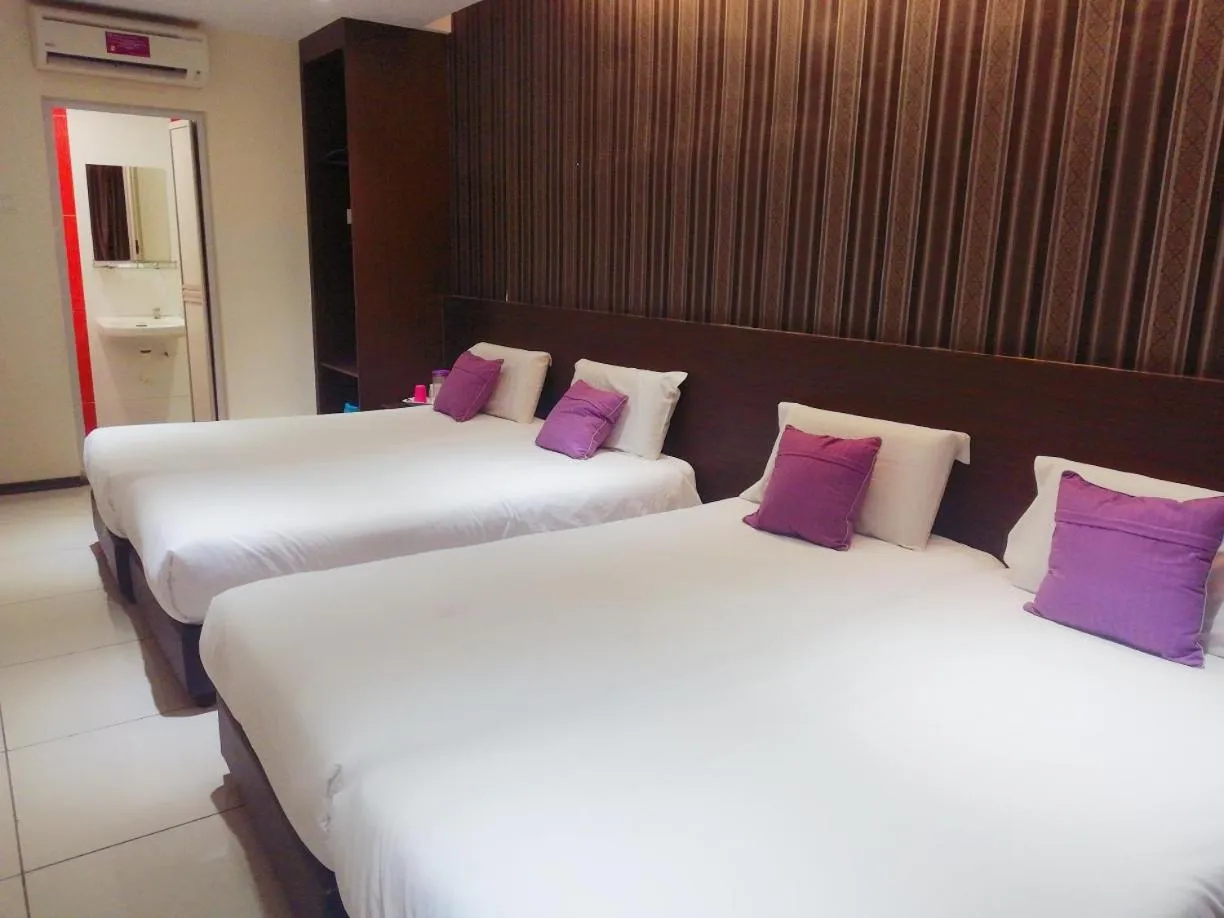 Bed in Remember Hotel Bukit Gambir