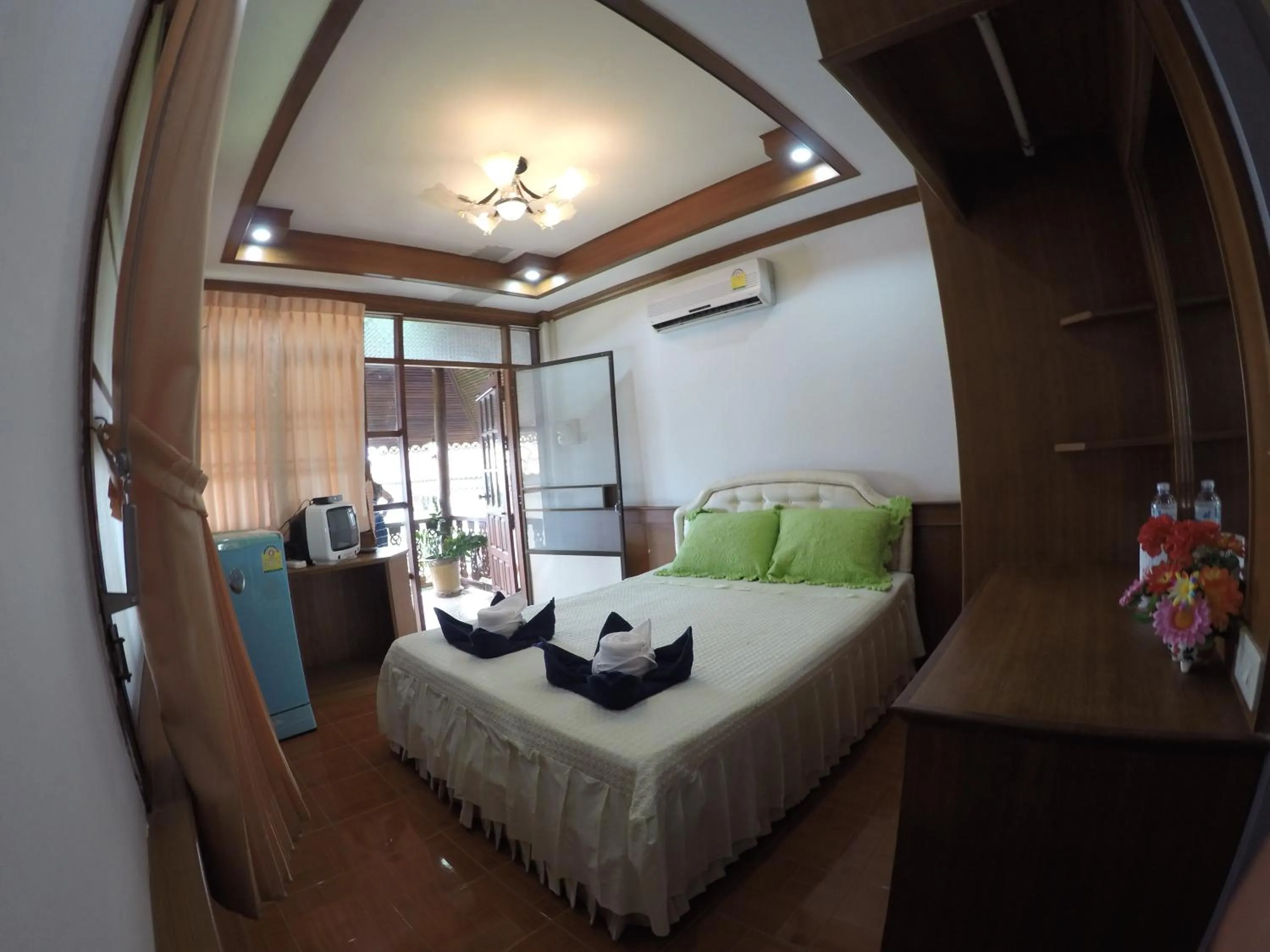 Garden, Bed in Tanyaporn House