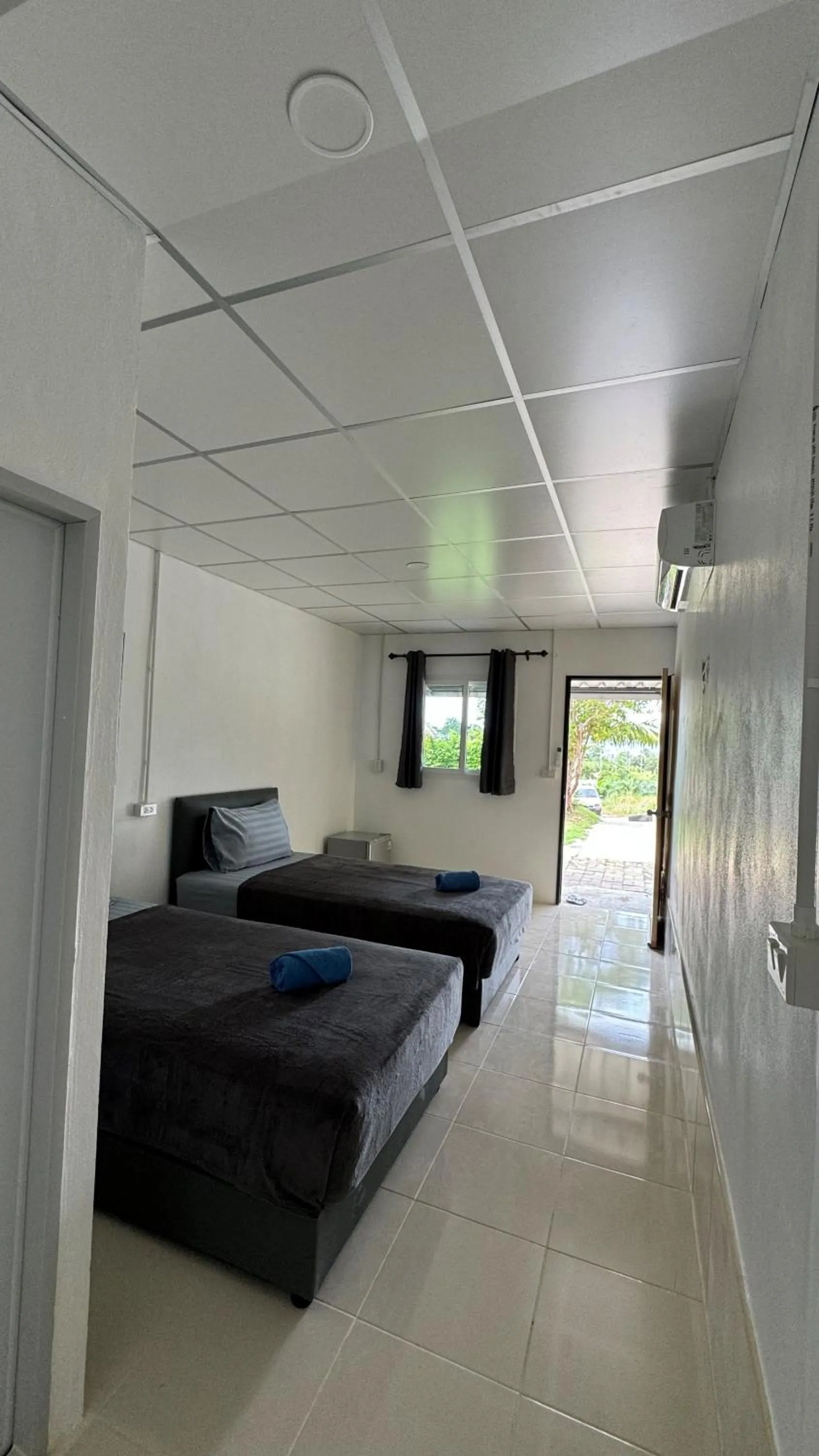 Property building, Bed in Cat Bungalow