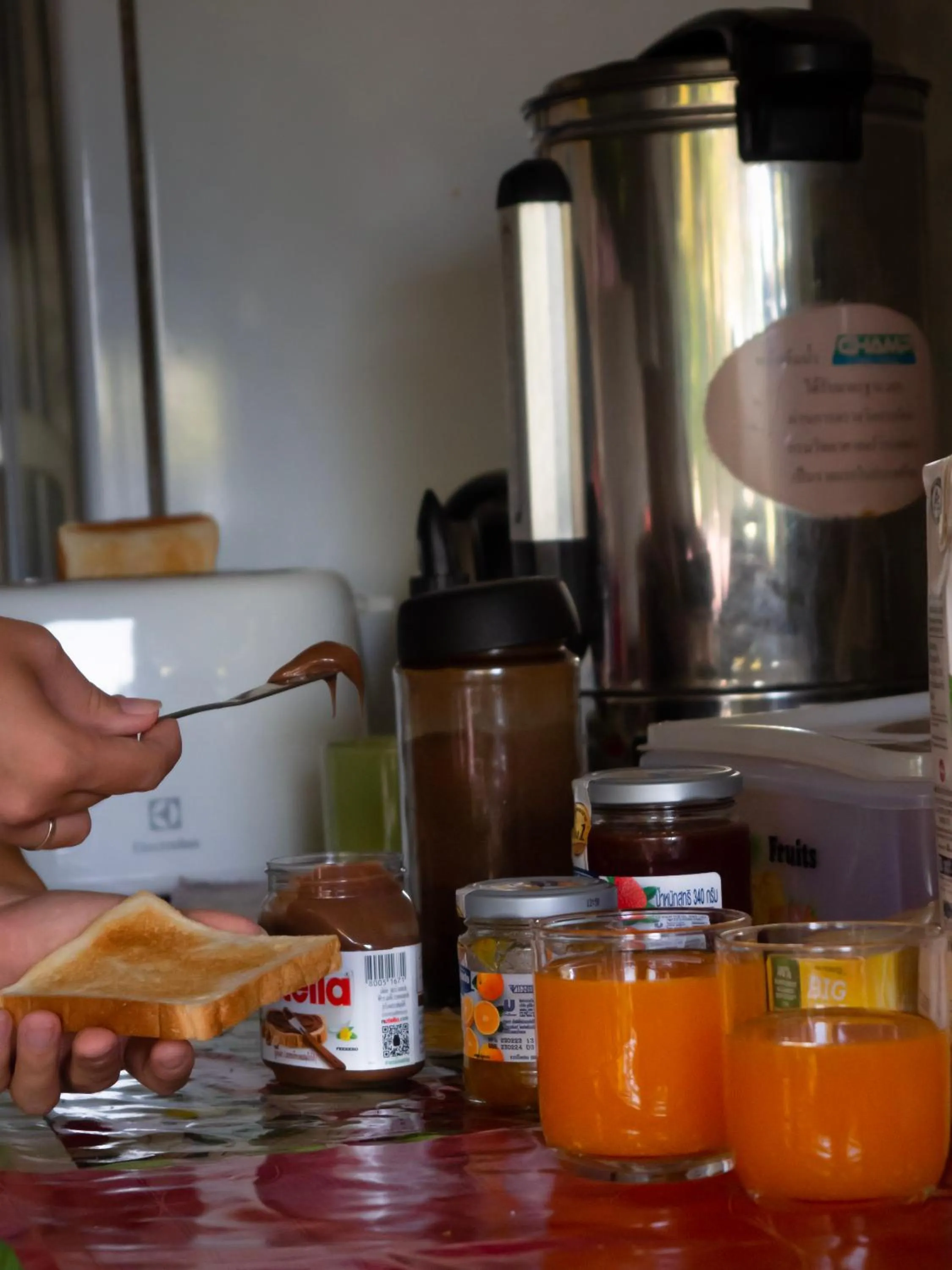 Food and drinks in Cat Bungalow