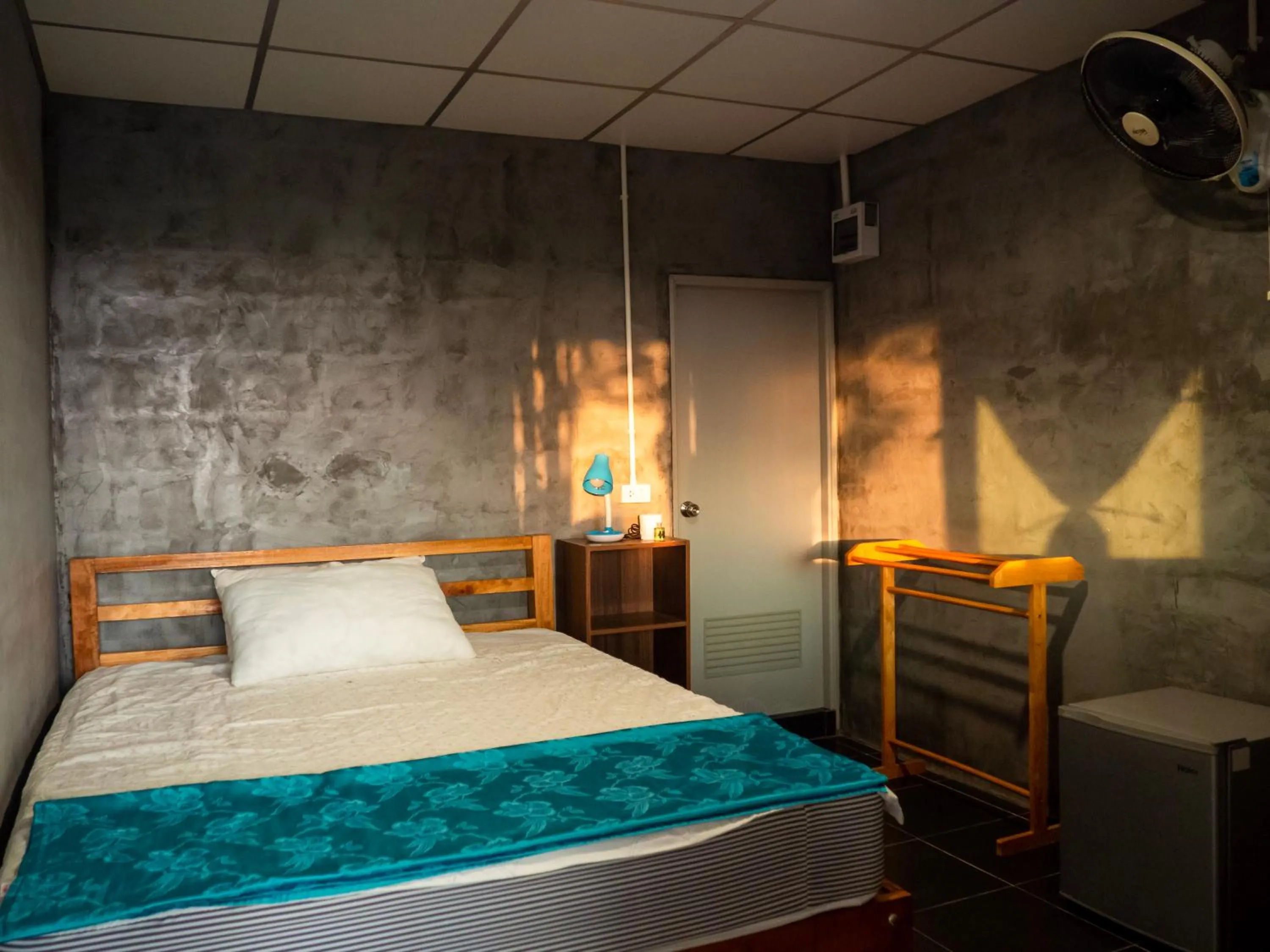 Bedroom, Bed in Cat Bungalow