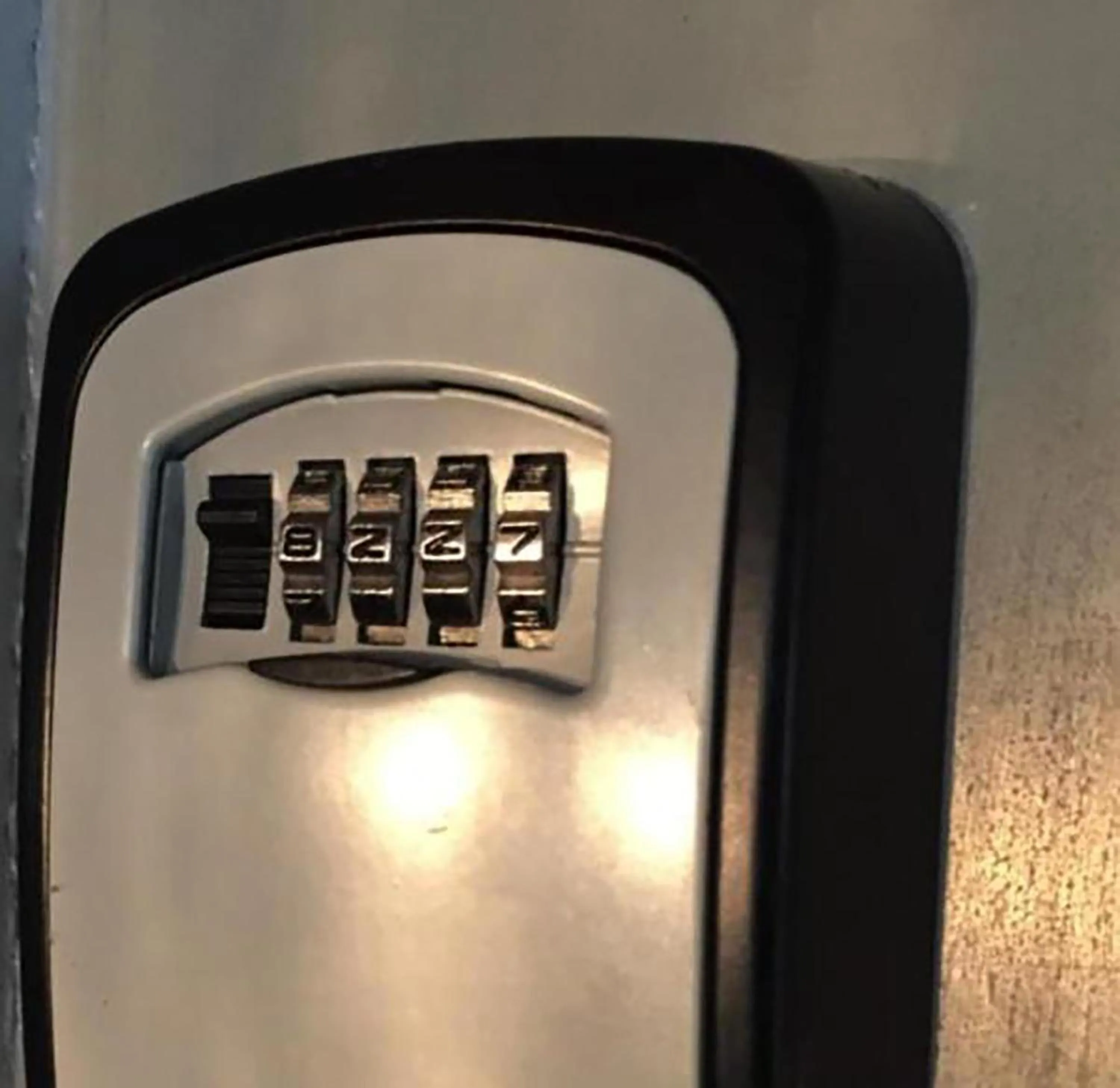 Facade/entrance in Stylish Apartment in the Heart of Zug by Airhome