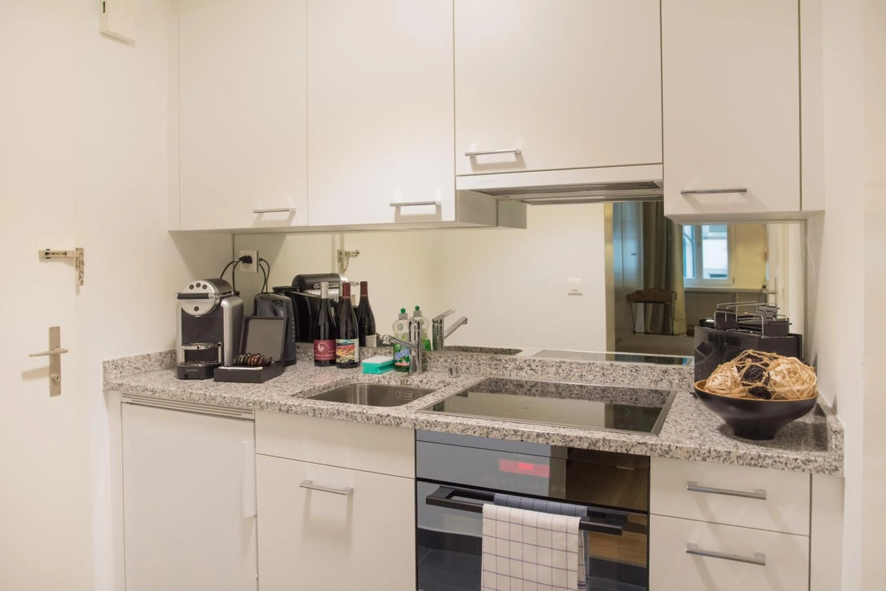 Kitchen or kitchenette in Stylish Apartment in the Heart of Zug by Airhome