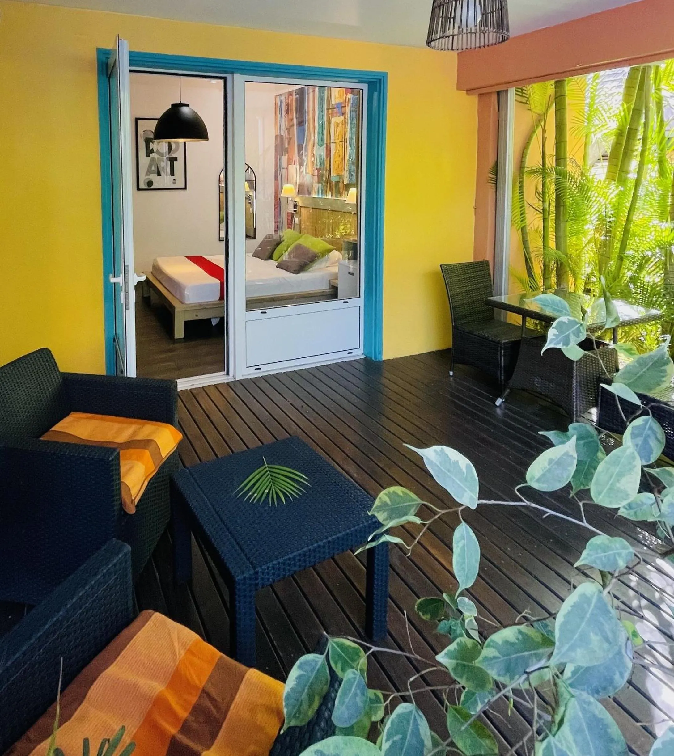 Balcony/Terrace, Bed in Hôtel les Bougainvilliers